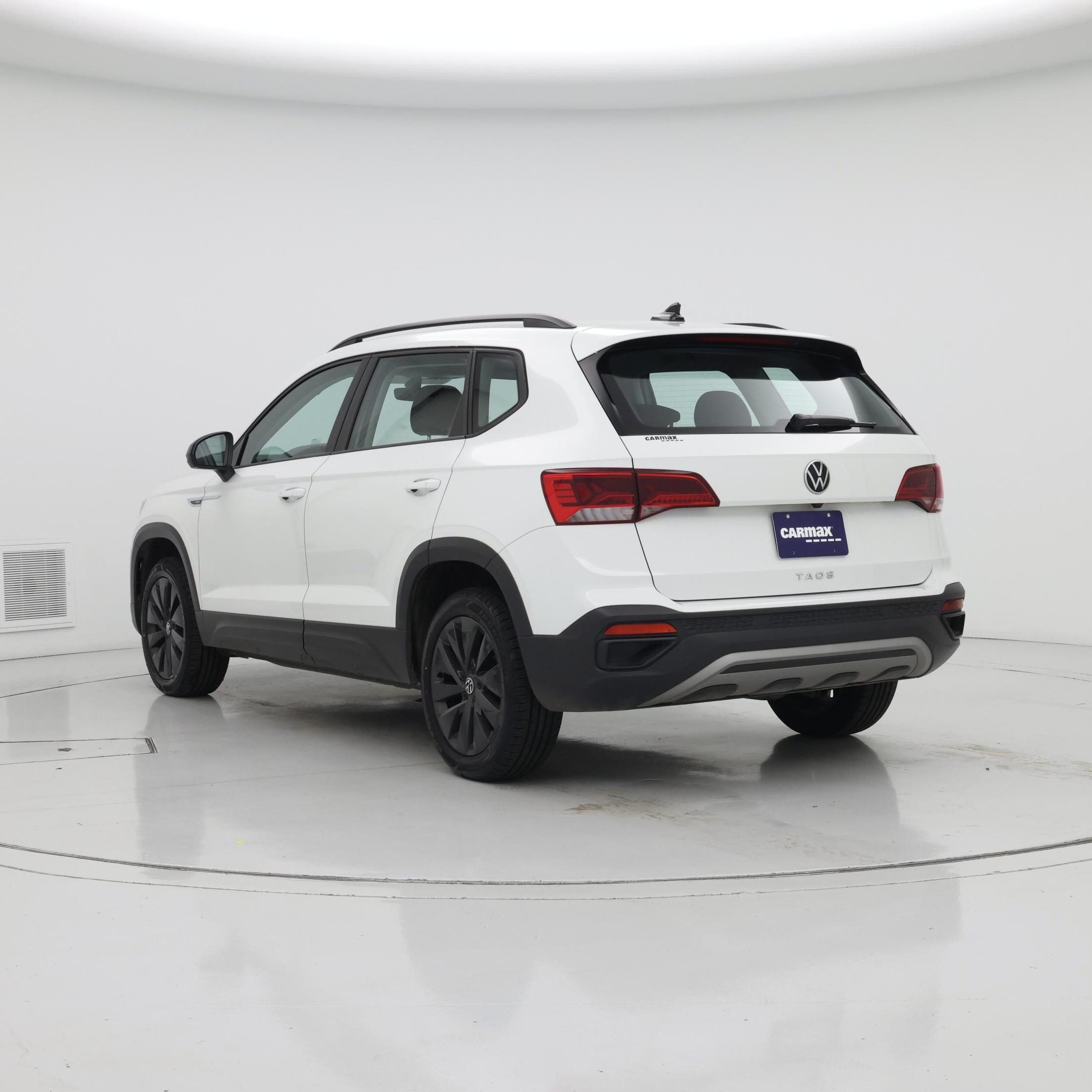 Thumbnail: 2023 Volkswagen Taos - 2