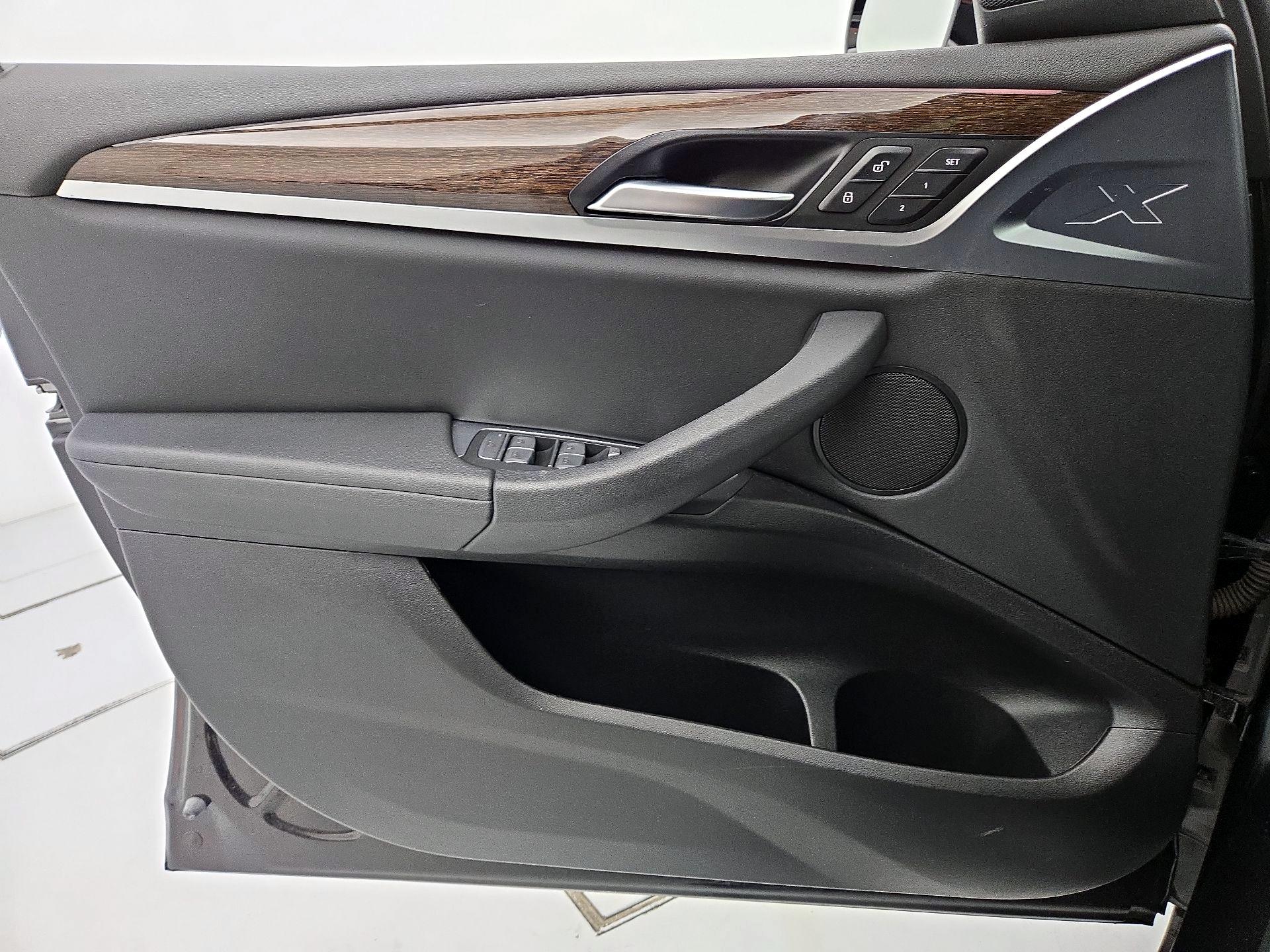 Thumbnail: 2020 BMW X4 - 12