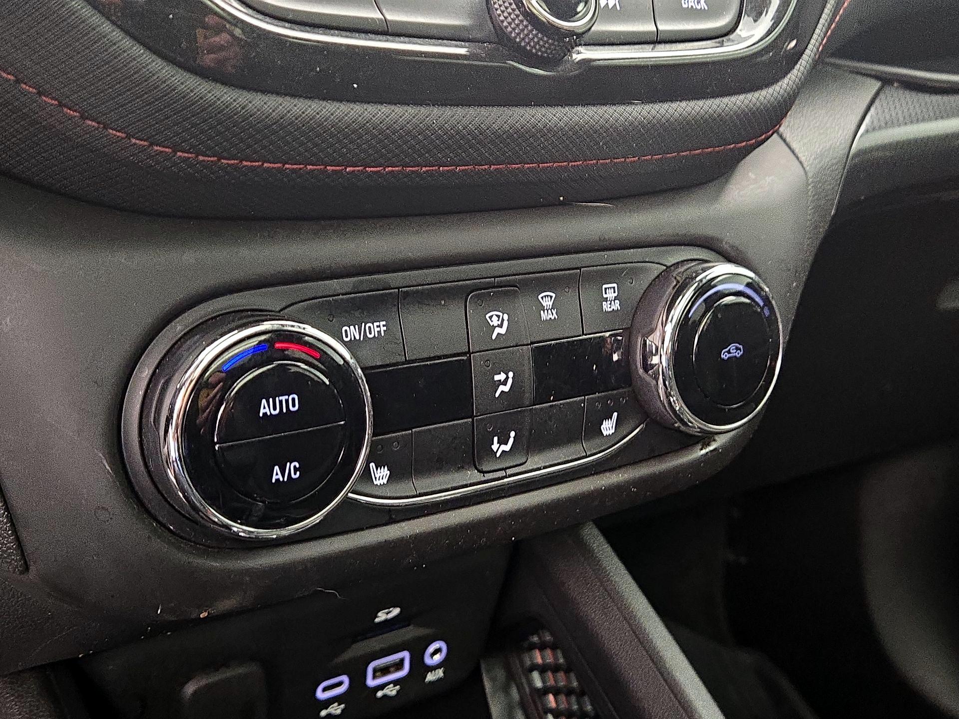 Thumbnail: 2023 Chevrolet TrailBlazer - 16