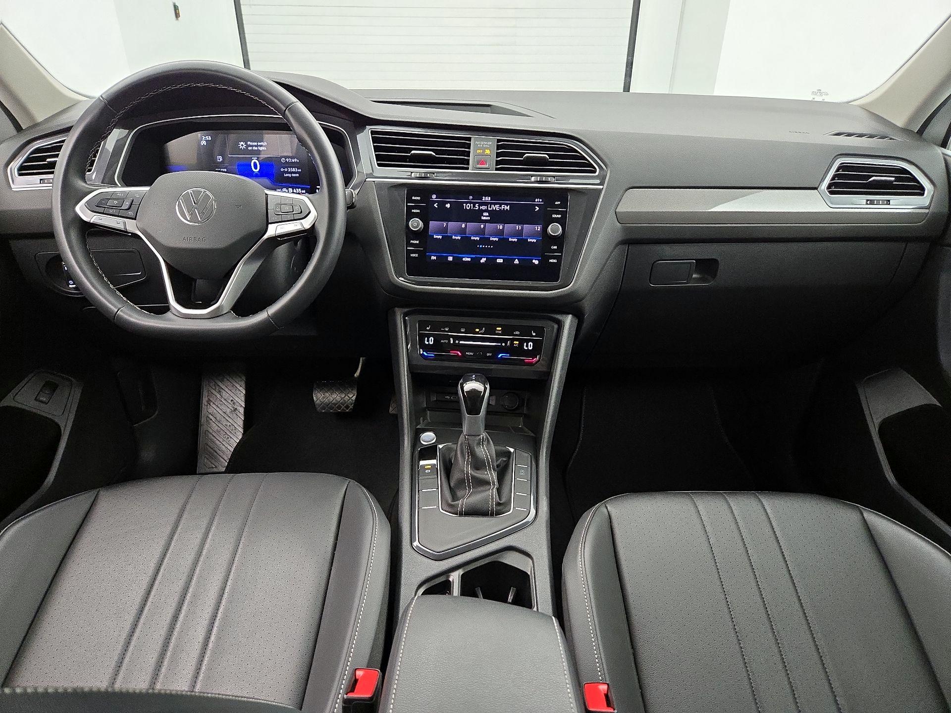 Thumbnail: 2024 Volkswagen Tiguan - 9