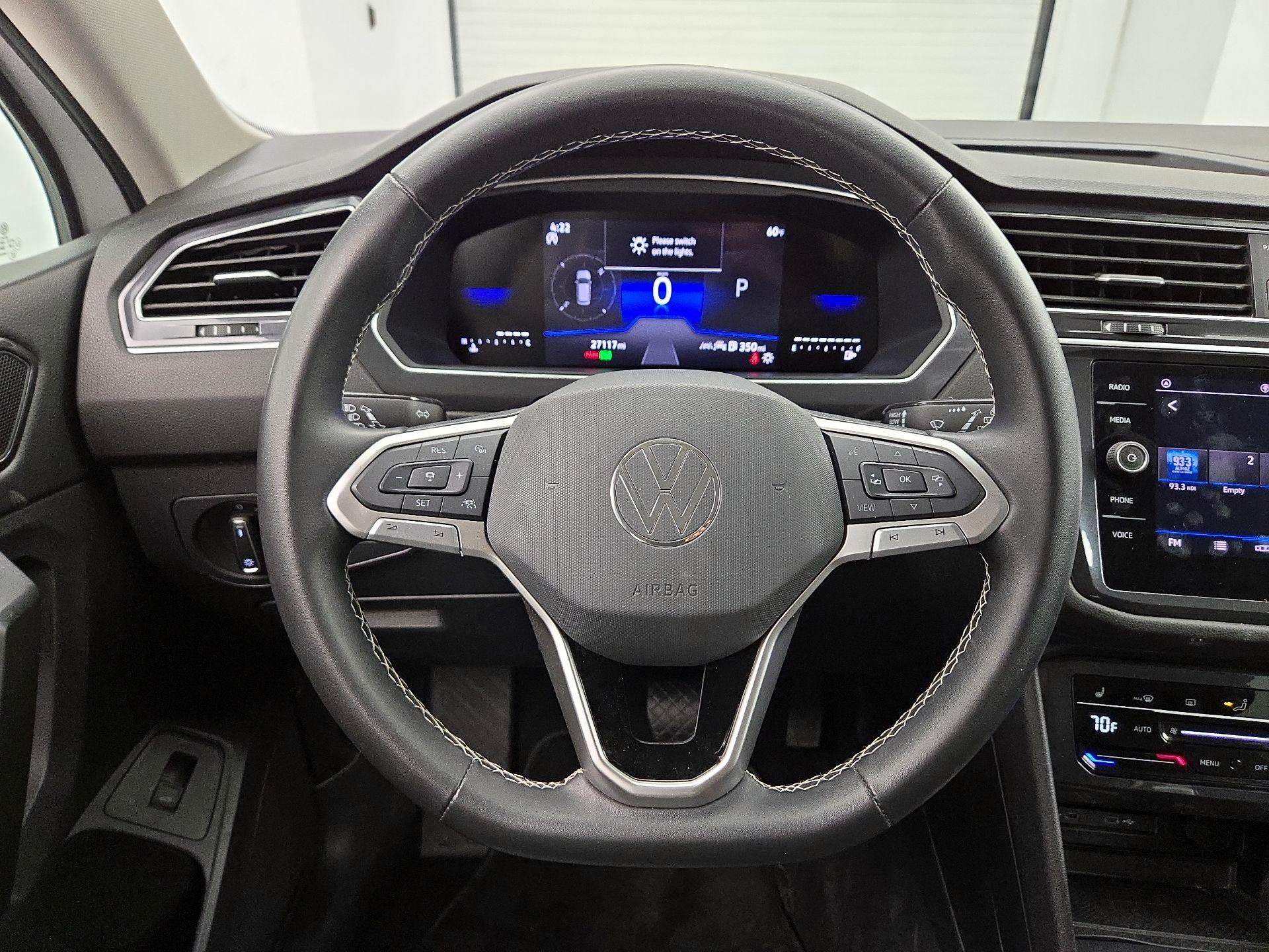 Thumbnail: 2024 Volkswagen Tiguan - 10