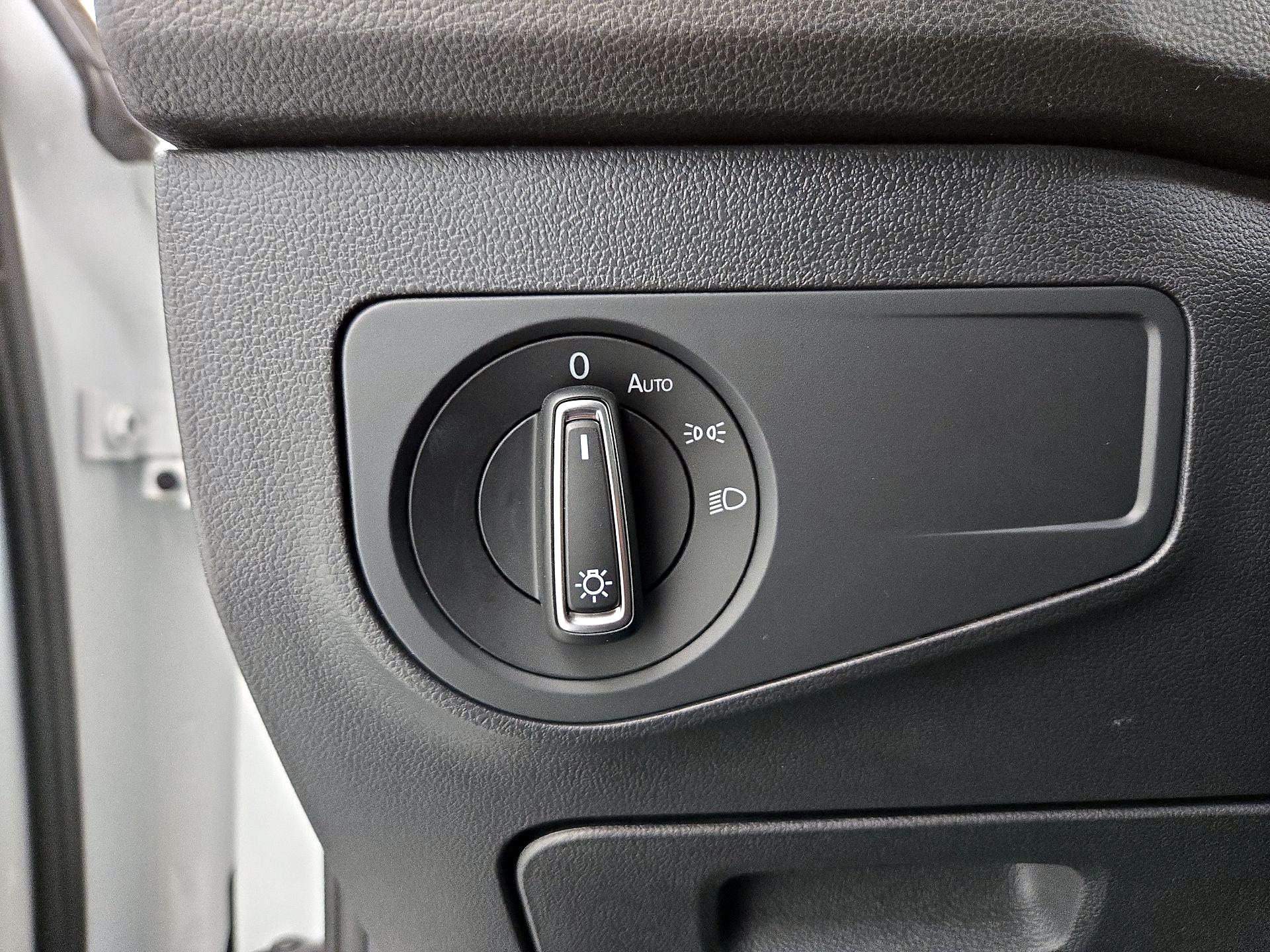 Thumbnail: 2024 Volkswagen Tiguan - 13