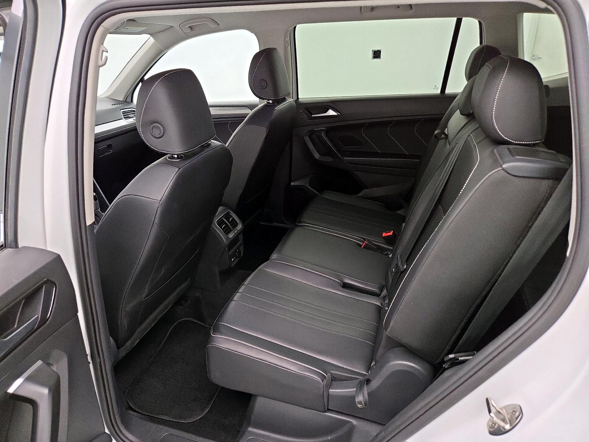 Thumbnail: 2024 Volkswagen Tiguan - 19