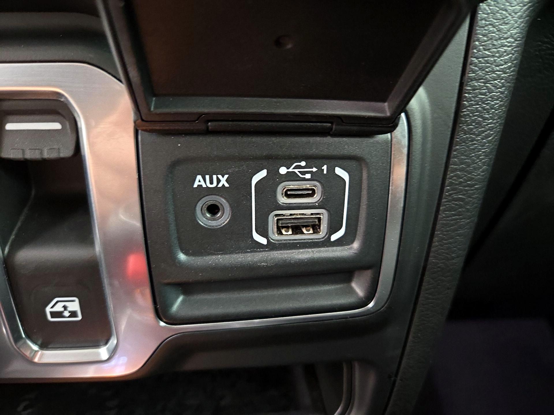 Thumbnail: 2023 Jeep Wrangler - 18