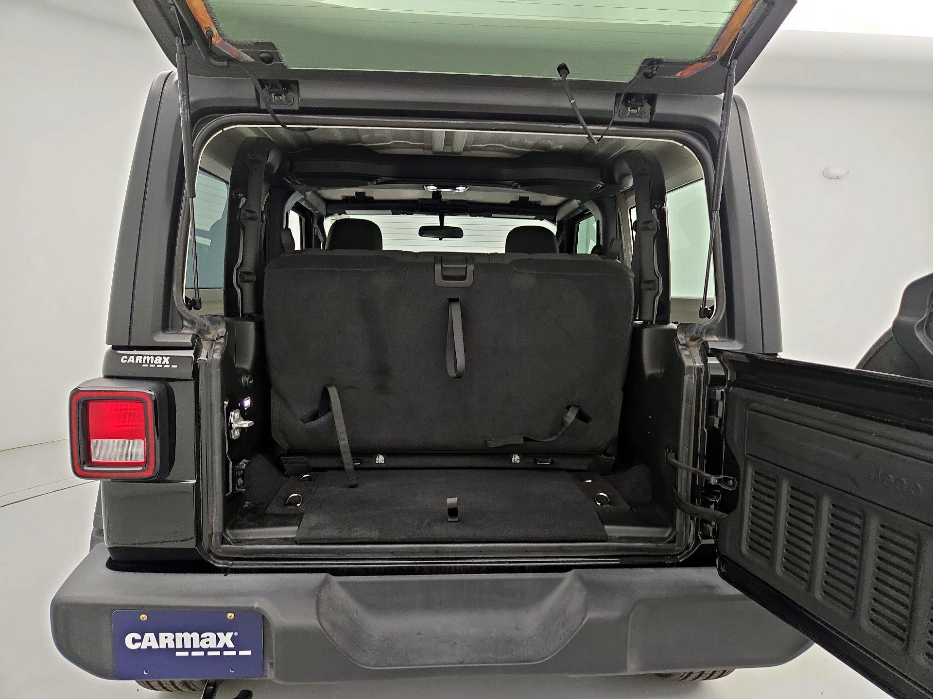 Thumbnail: 2023 Jeep Wrangler - 20