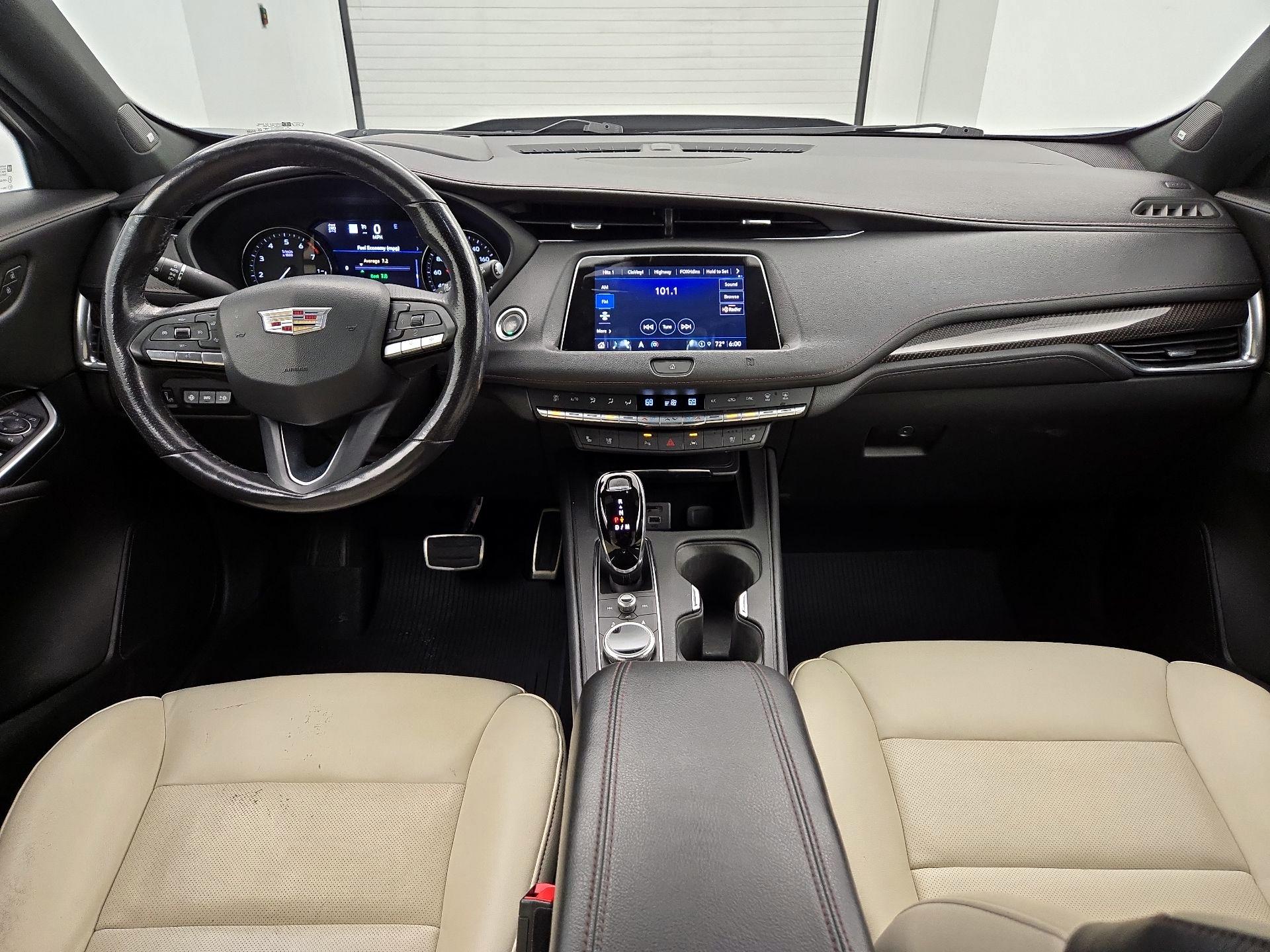 Thumbnail: 2021 Cadillac XT4 - 9