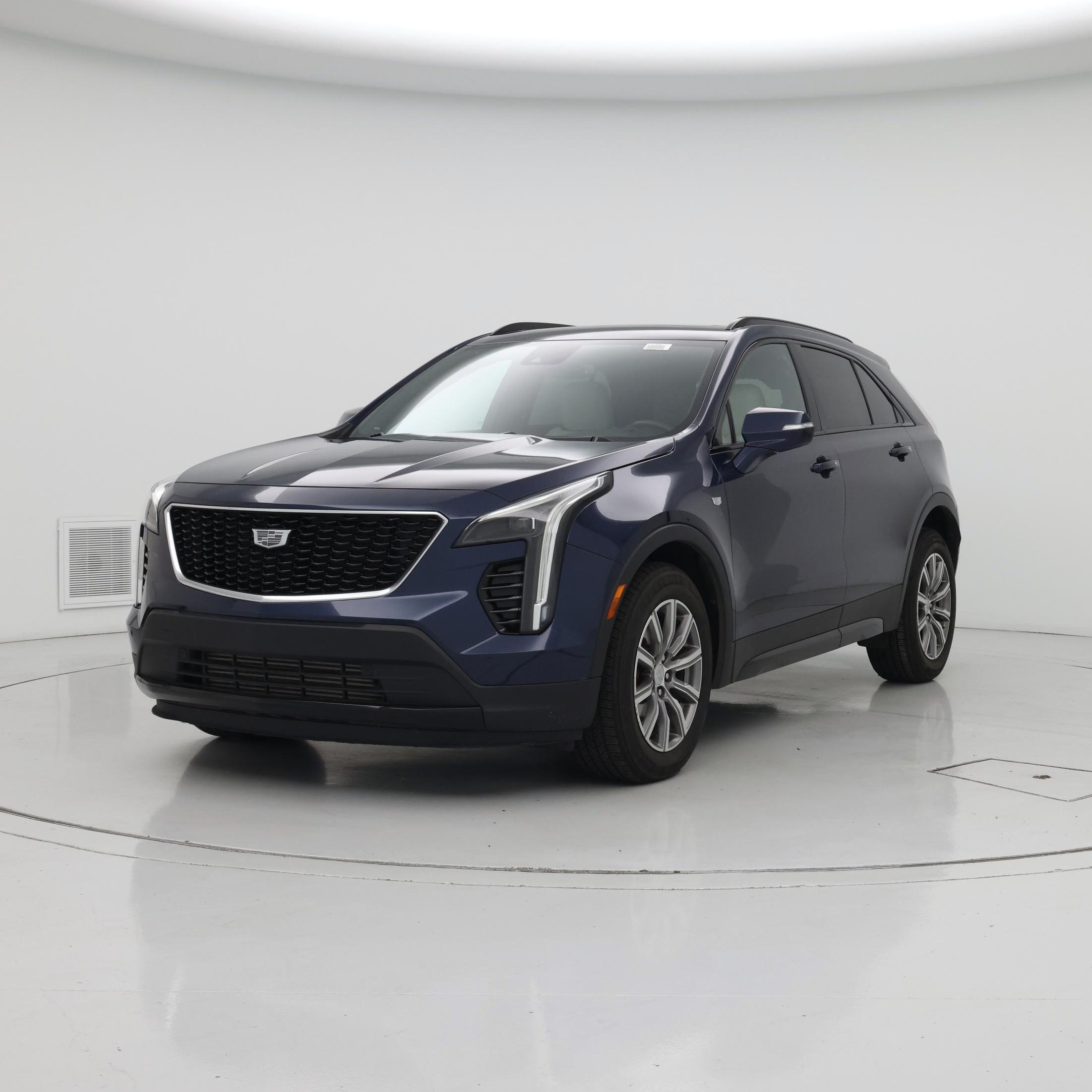 Thumbnail: 2021 Cadillac XT4 - 4