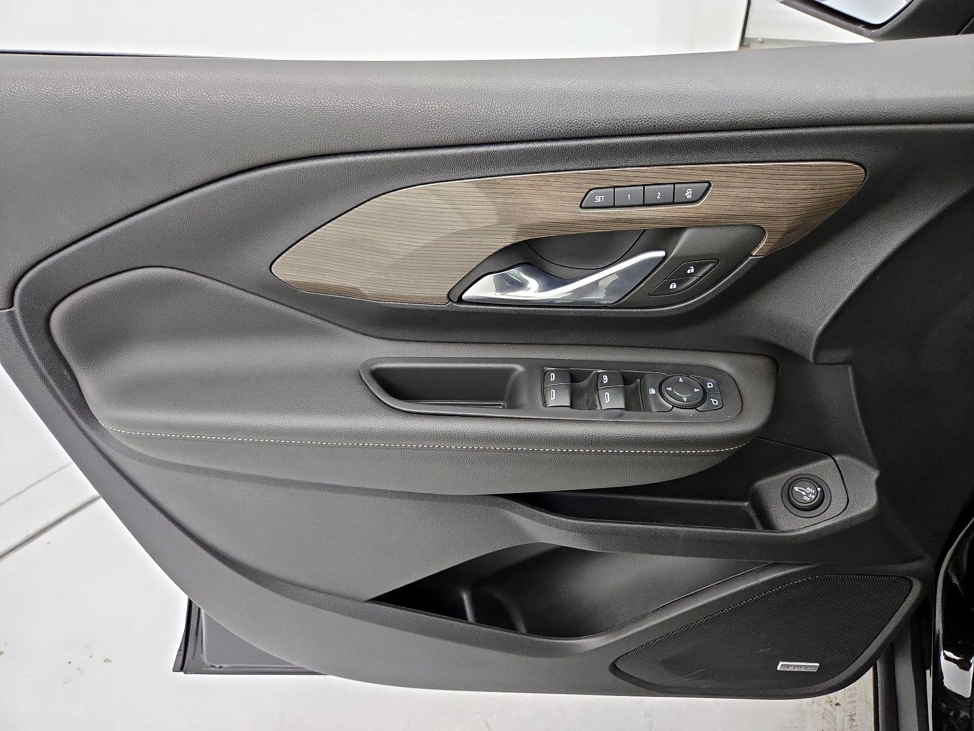 Thumbnail: 2023 GMC Terrain - 10