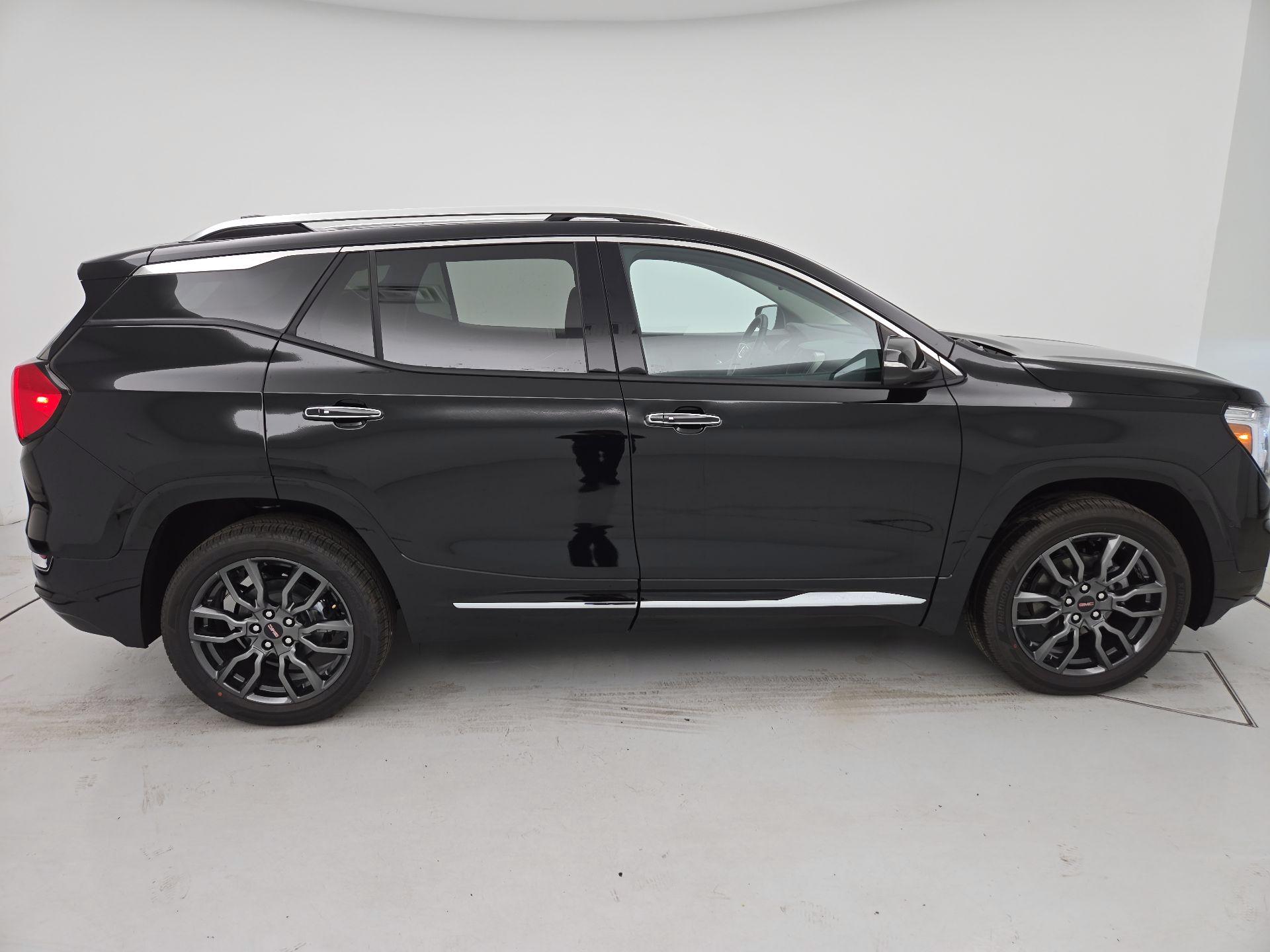 Thumbnail: 2023 GMC Terrain - 4