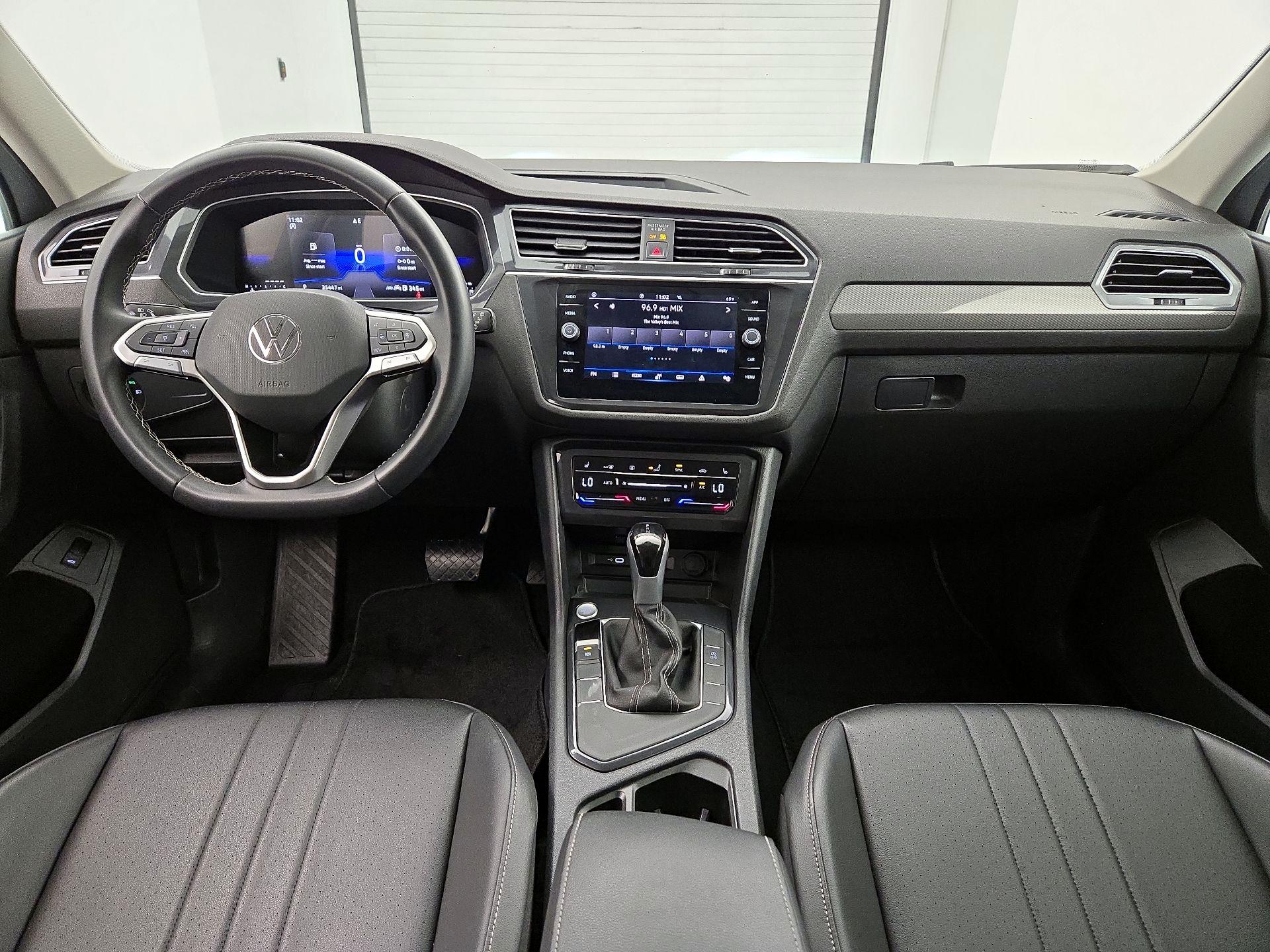 Thumbnail: 2024 Volkswagen Tiguan - 9