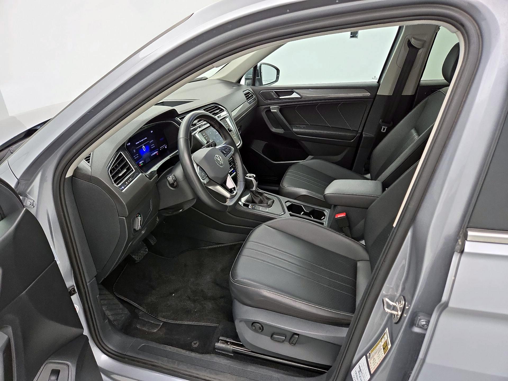 Thumbnail: 2024 Volkswagen Tiguan - 11