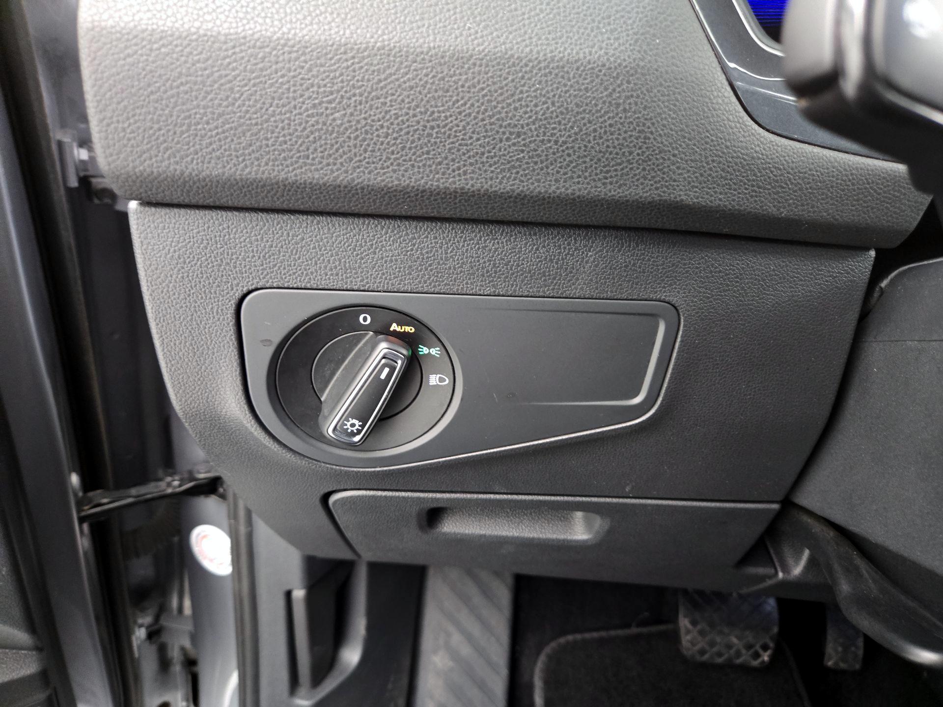 Thumbnail: 2024 Volkswagen Tiguan - 13