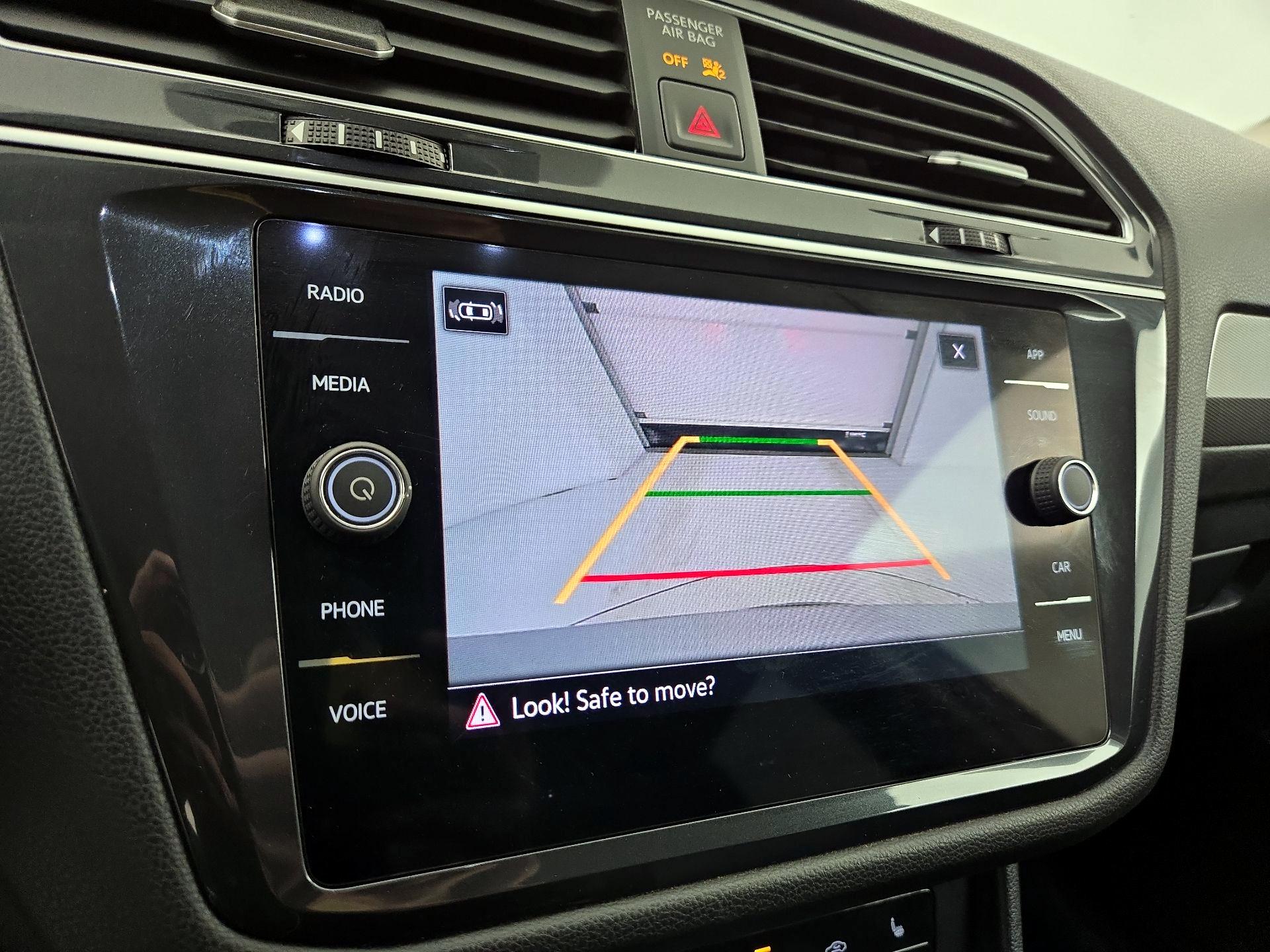 Thumbnail: 2024 Volkswagen Tiguan - 14