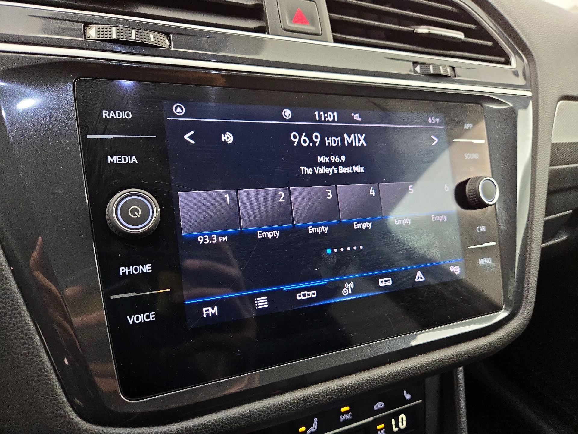 Thumbnail: 2024 Volkswagen Tiguan - 15