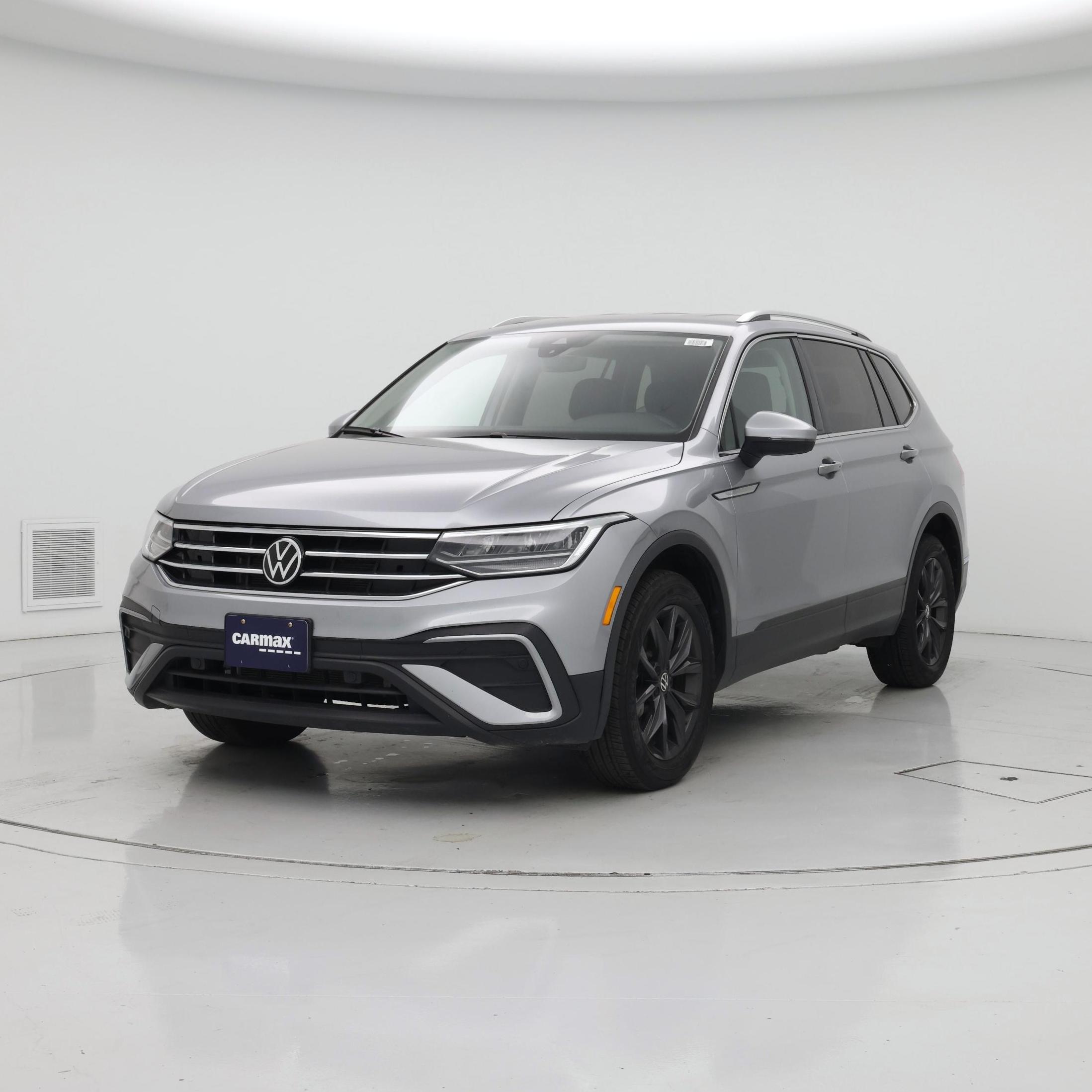 Thumbnail: 2024 Volkswagen Tiguan - 4