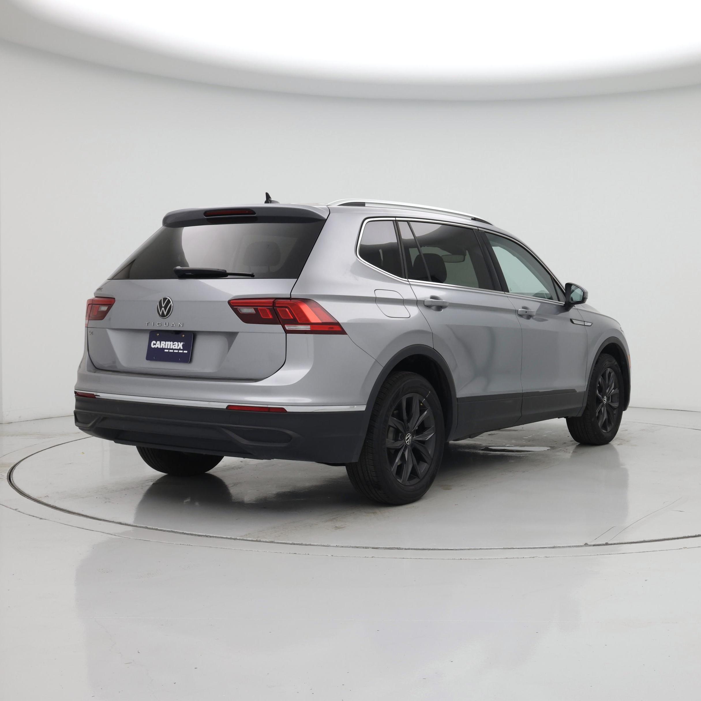 Thumbnail: 2024 Volkswagen Tiguan - 8