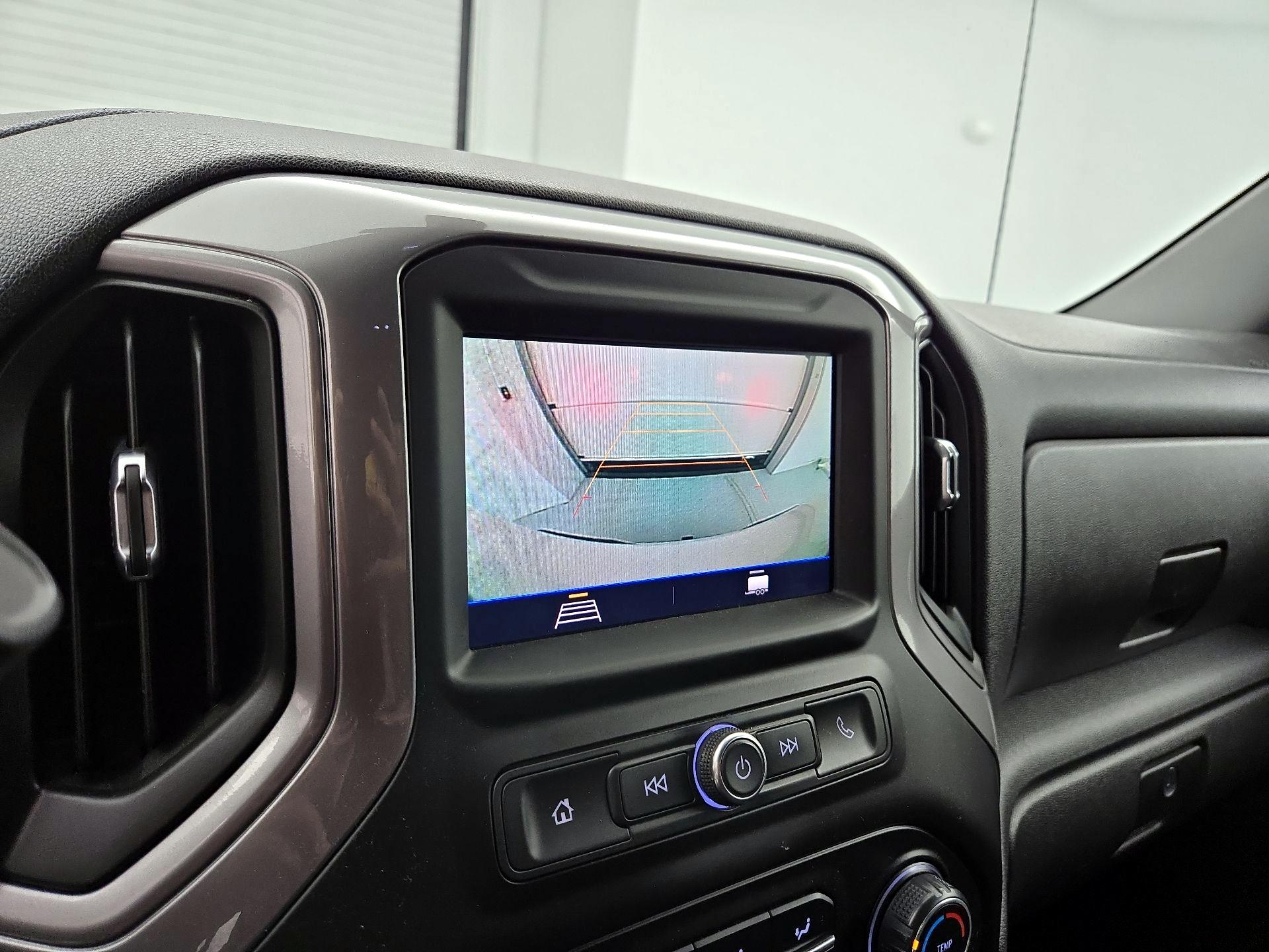 Thumbnail: 2021 Chevrolet Silverado 1500 - 14