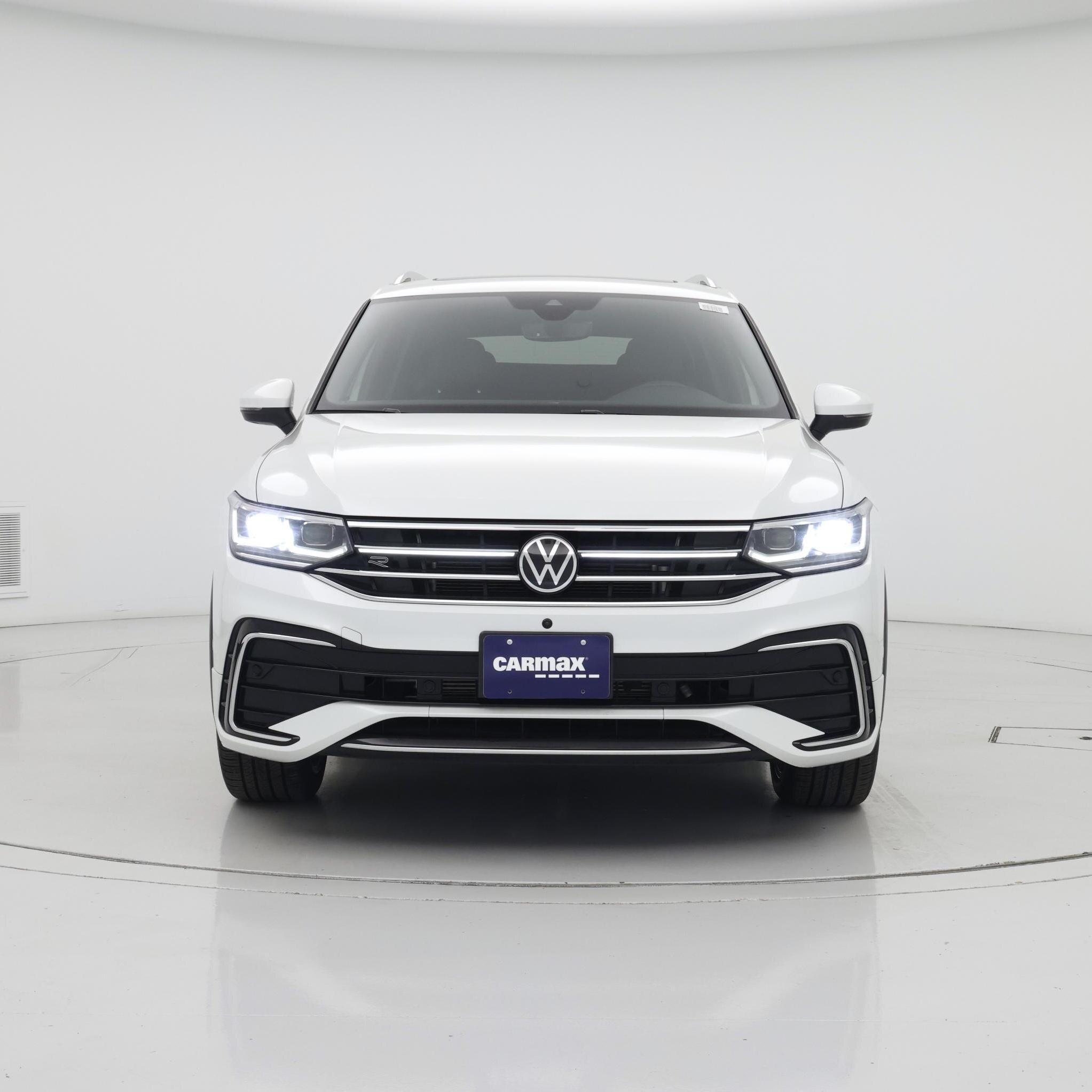 Thumbnail: 2022 Volkswagen Tiguan - 5
