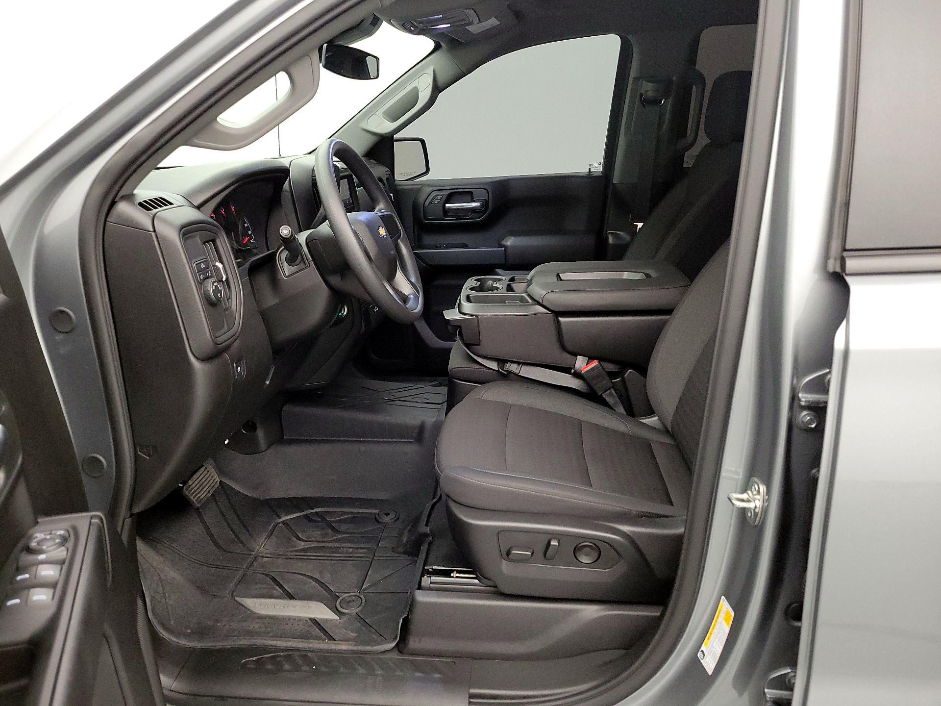 Thumbnail: 2026 Chevrolet Silverado 1500 - 11