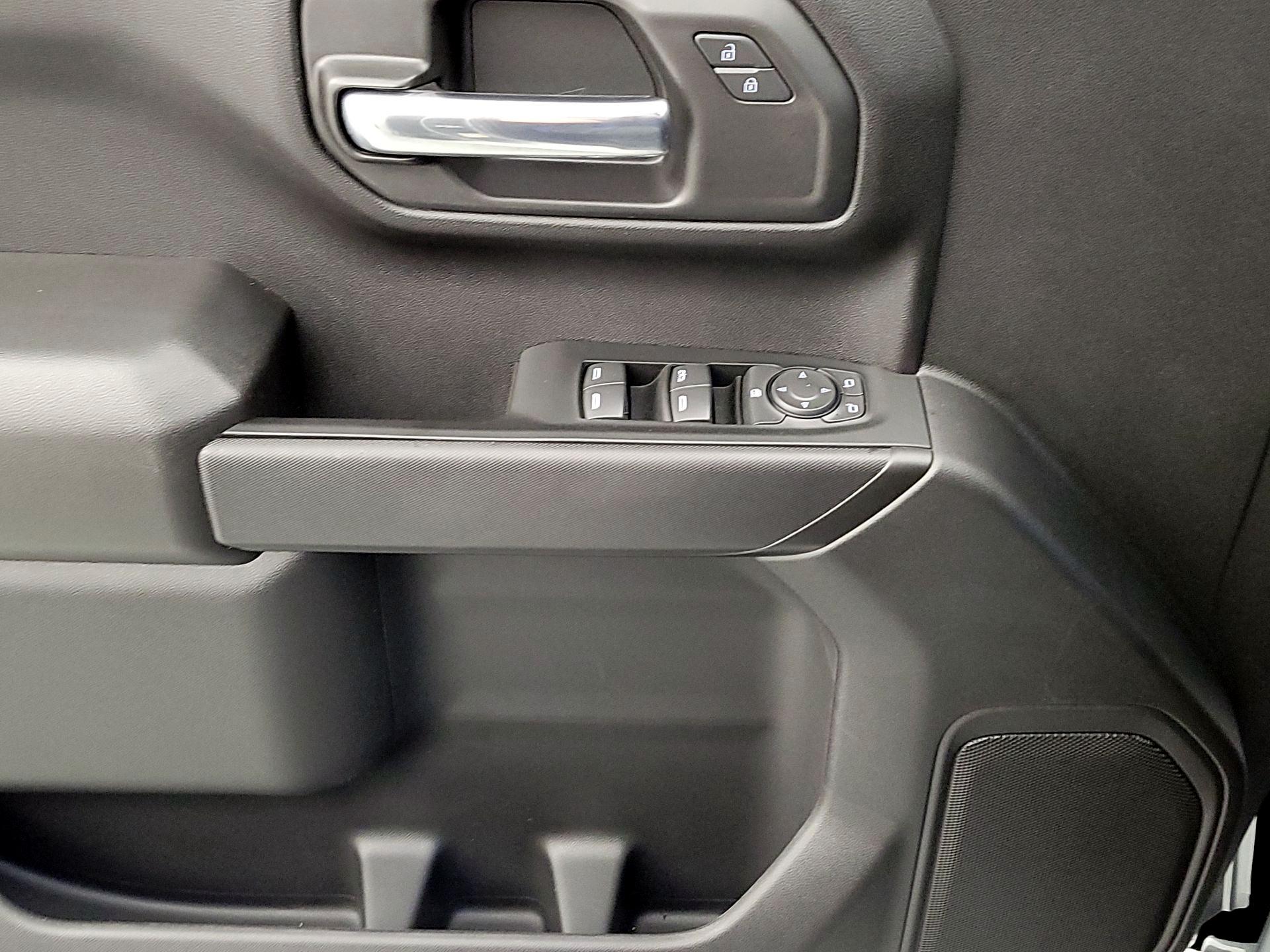 Thumbnail: 2026 Chevrolet Silverado 1500 - 12