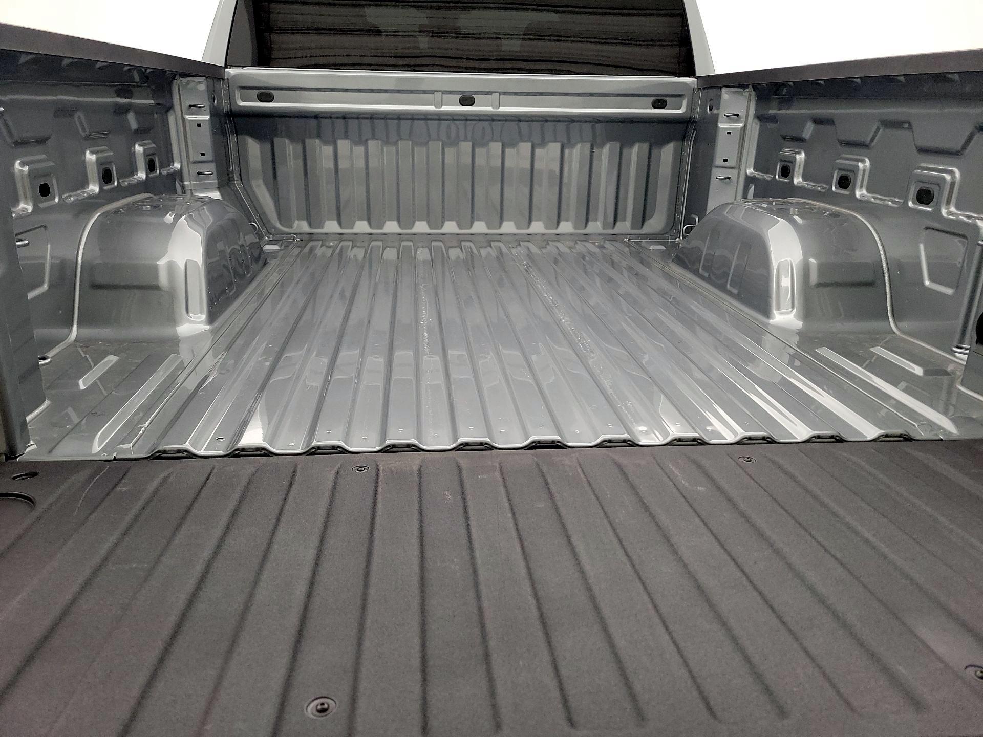 Thumbnail: 2026 Chevrolet Silverado 1500 - 20