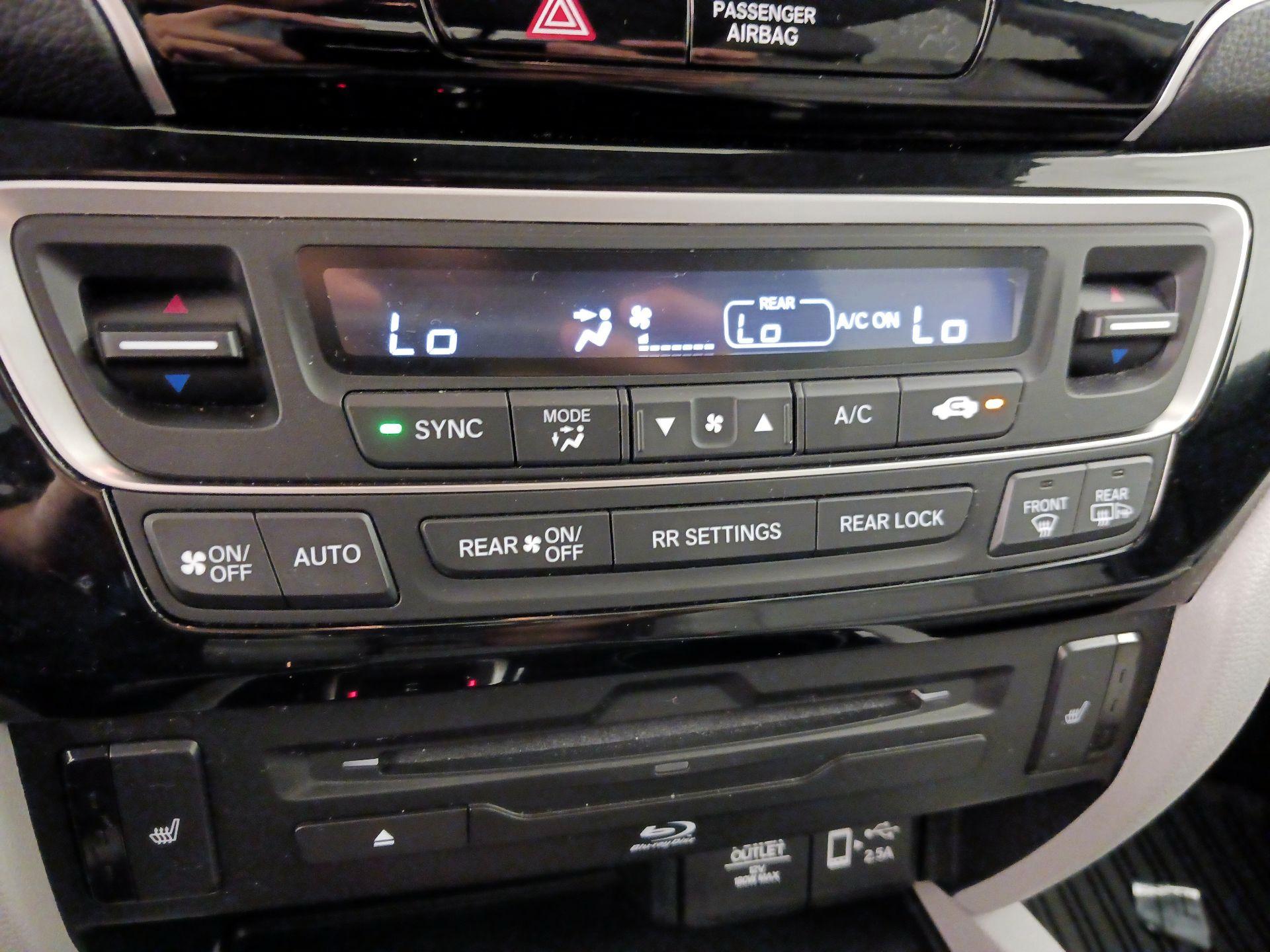 Thumbnail: 2021 Honda Pilot - 17