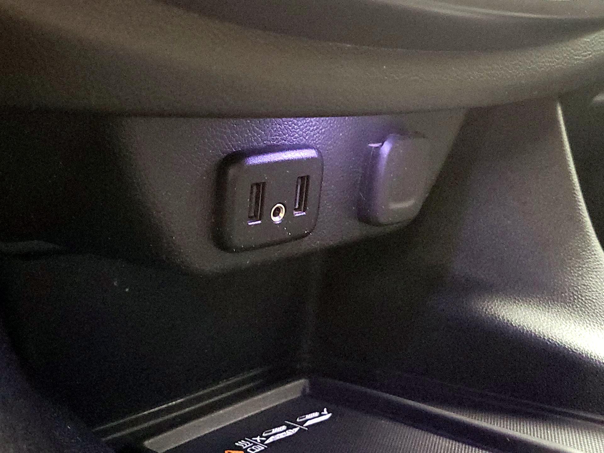 Thumbnail: 2022 Chevrolet Traverse - 18