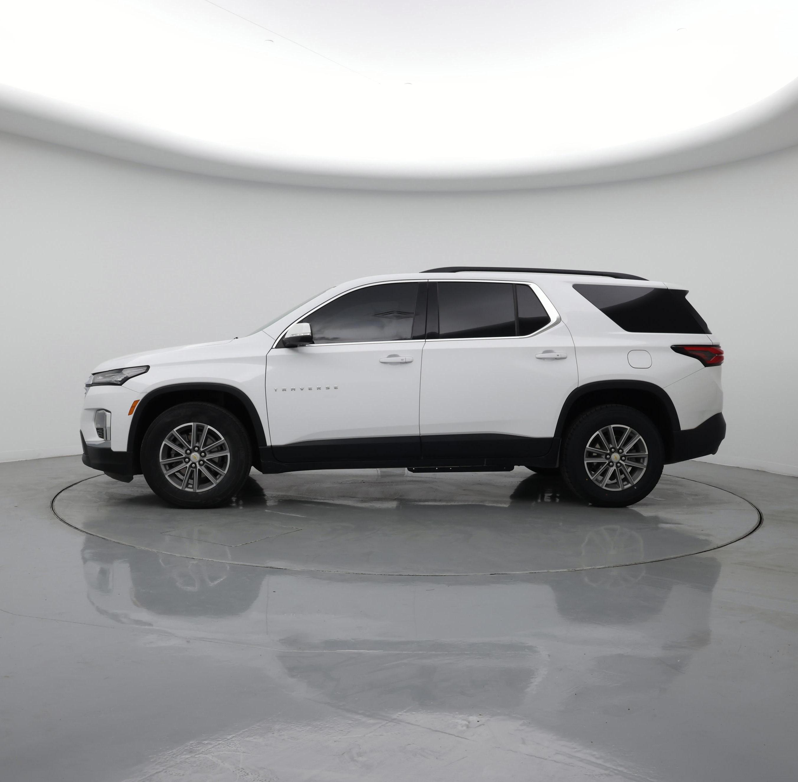 Thumbnail: 2022 Chevrolet Traverse - 3