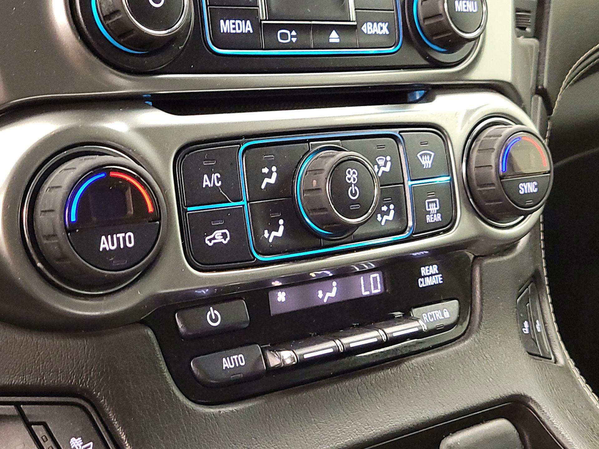 Thumbnail: 2017 Chevrolet Tahoe - 16