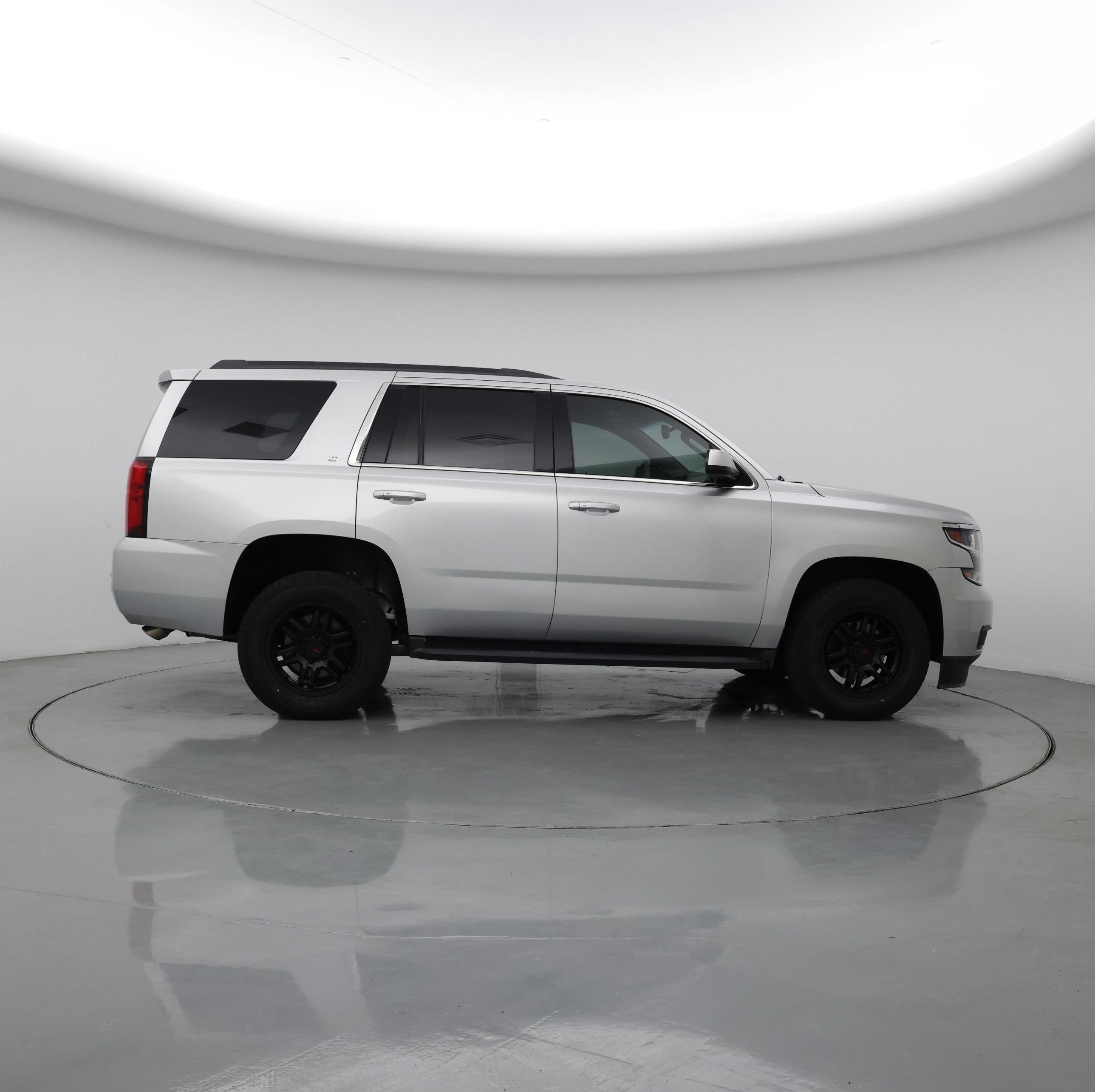 Thumbnail: 2017 Chevrolet Tahoe - 7