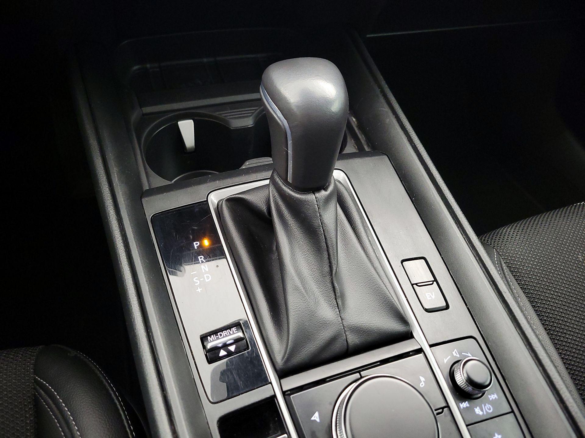 Thumbnail: 2025 Mazda CX-50 - 16