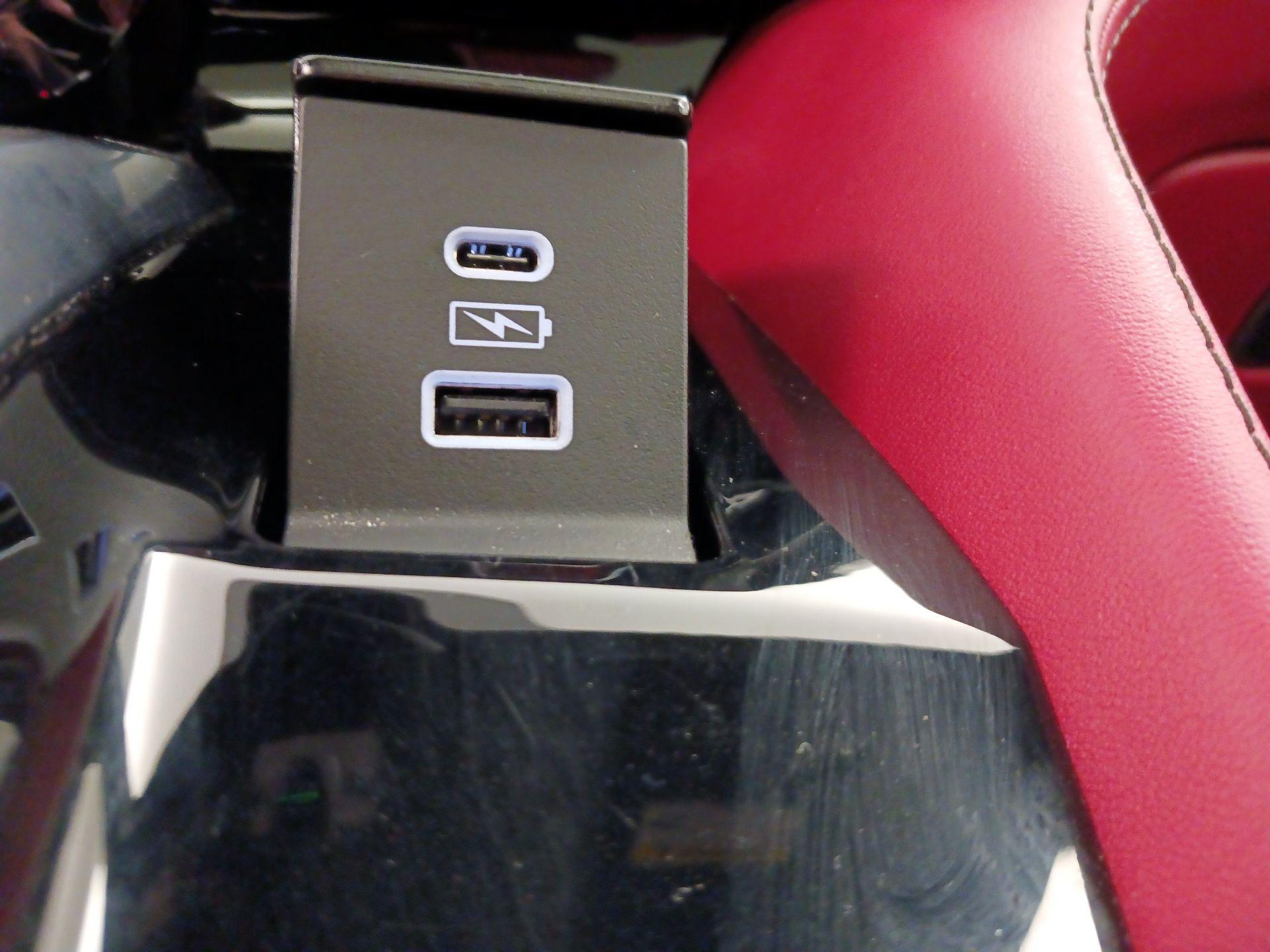 Thumbnail: 2024 Acura MDX - 19