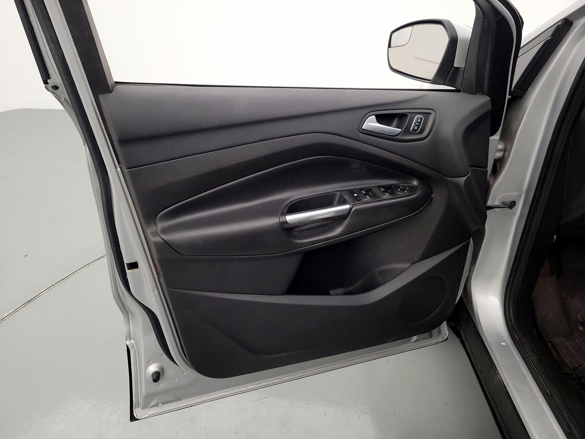 Thumbnail: 2017 Ford Escape - 12