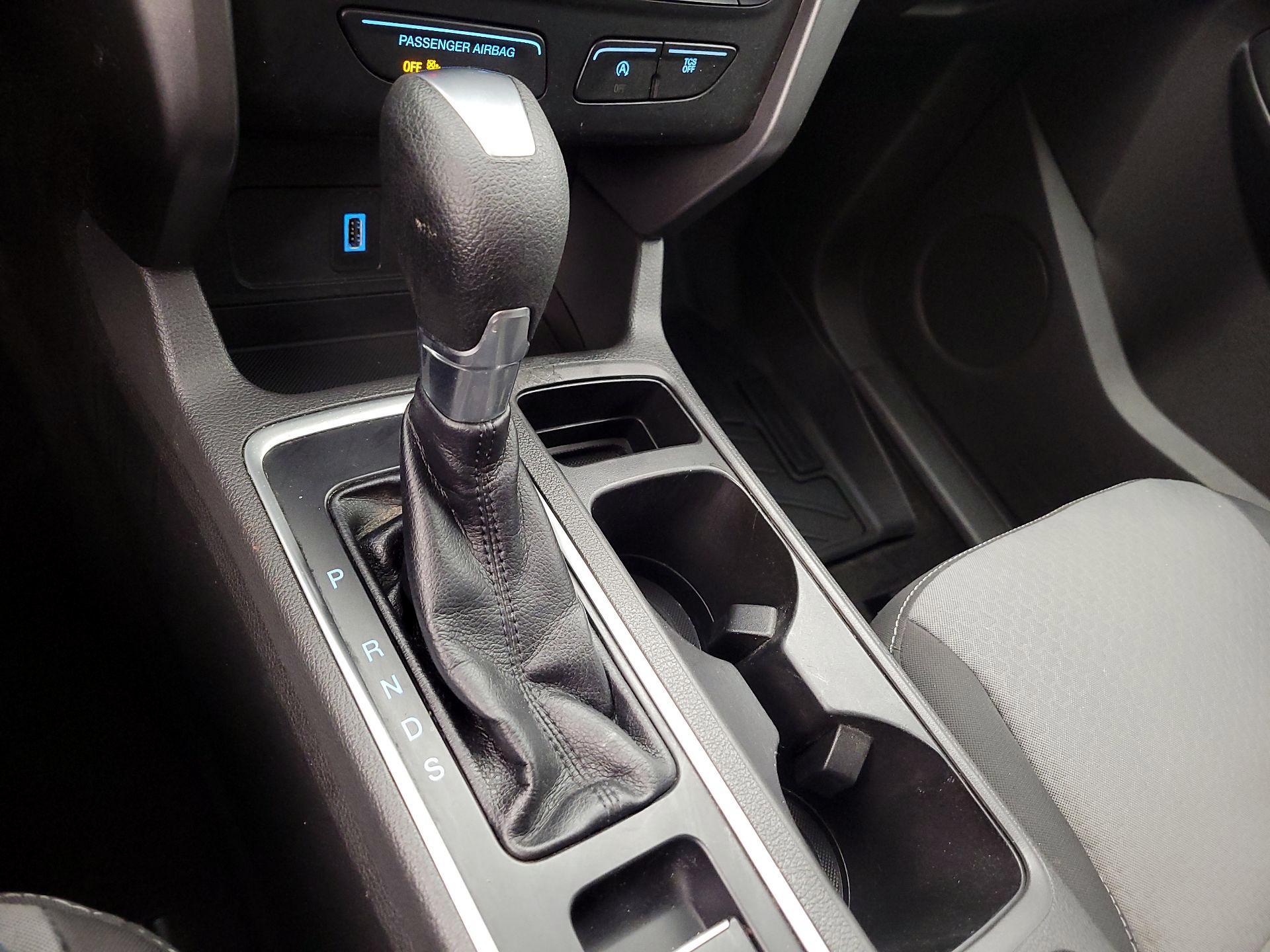 Thumbnail: 2017 Ford Escape - 17