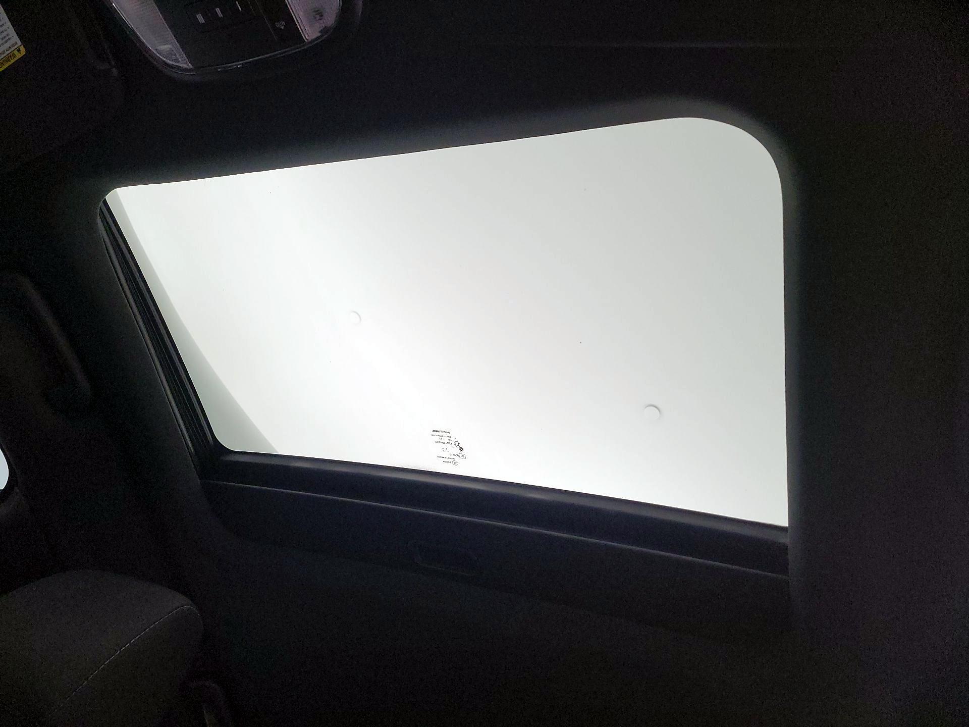 Thumbnail: 2015 Dodge Charger - 18