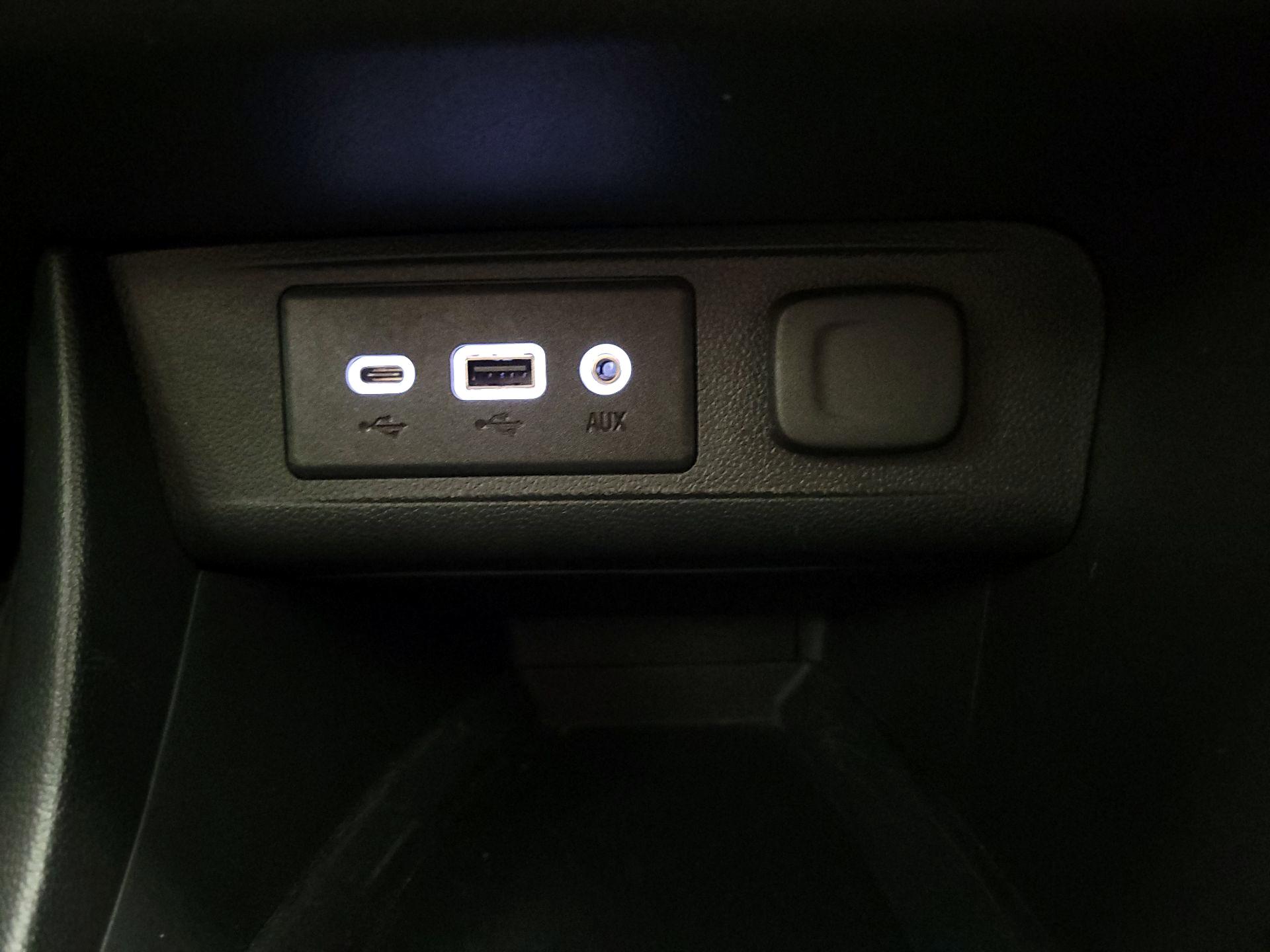 Thumbnail: 2022 Buick Encore GX - 18