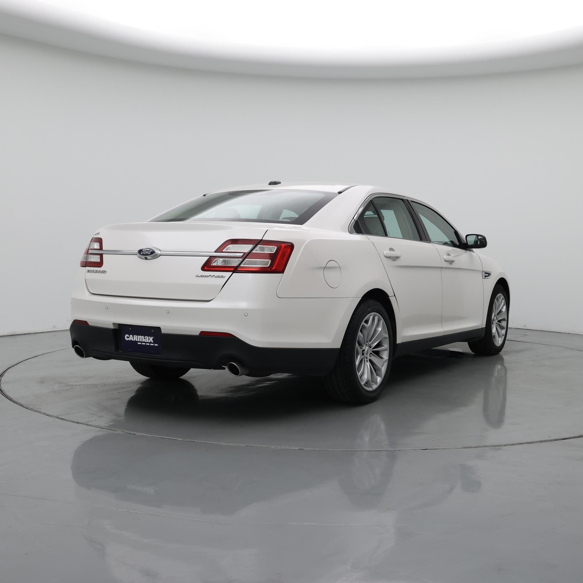 Thumbnail: 2015 Ford Taurus - 8