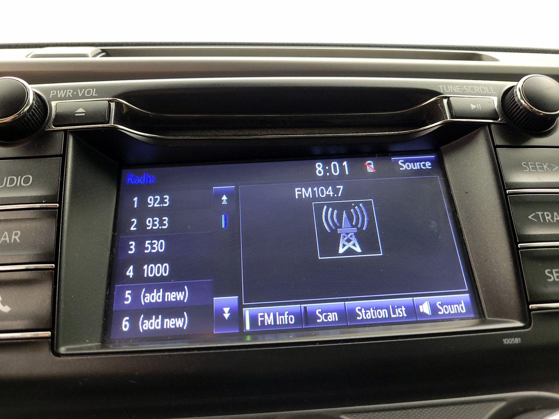 Thumbnail: 2017 Toyota RAV4 - 15