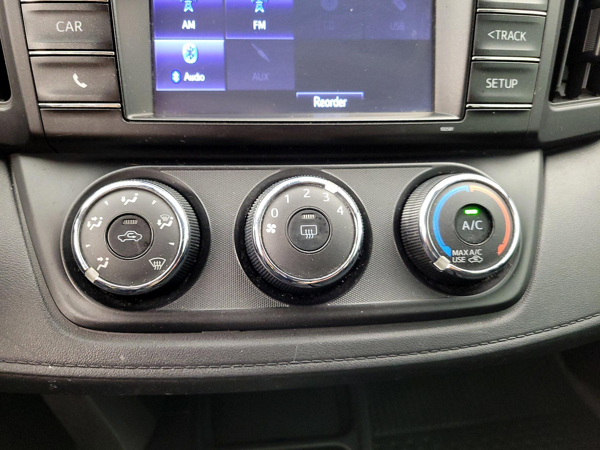 Thumbnail: 2017 Toyota RAV4 - 16