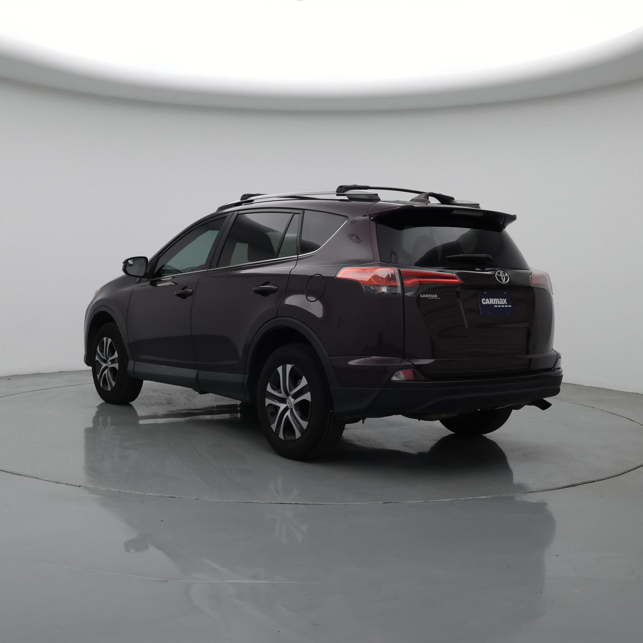 Thumbnail: 2017 Toyota RAV4 - 2
