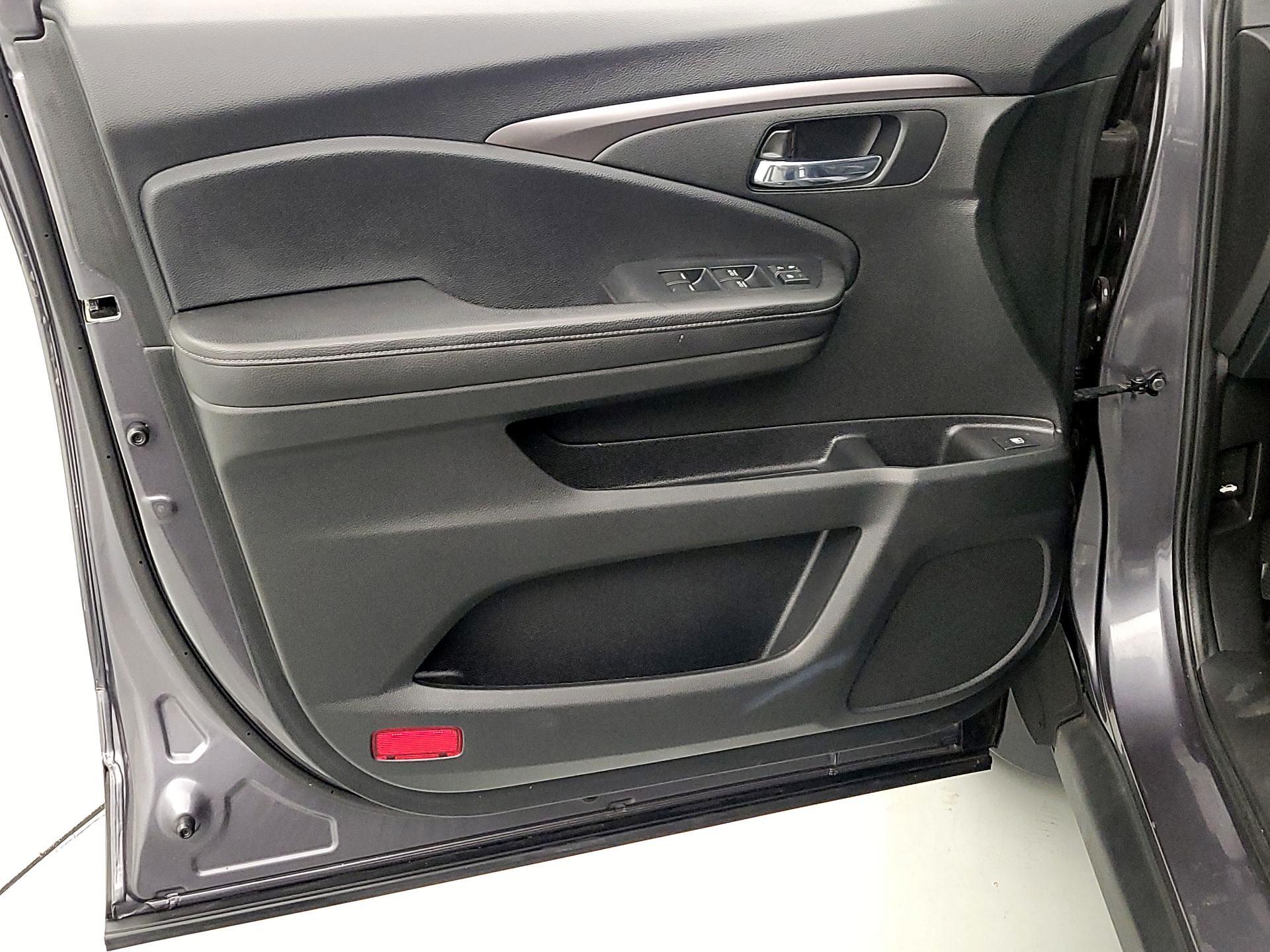 Thumbnail: 2020 Honda Ridgeline - 12