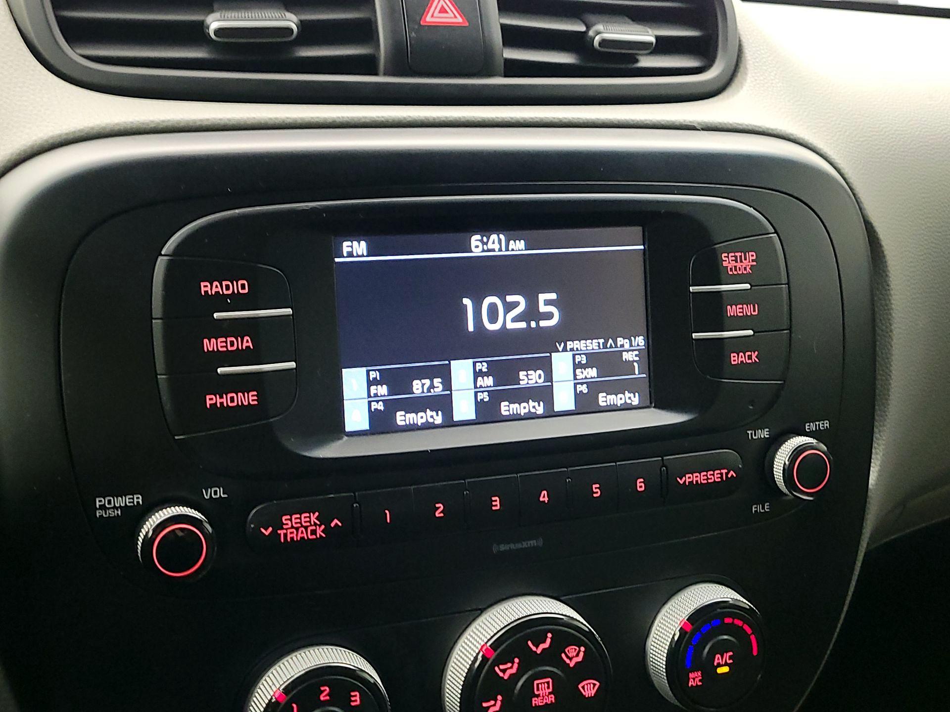 Thumbnail: 2017 Kia Soul - 14