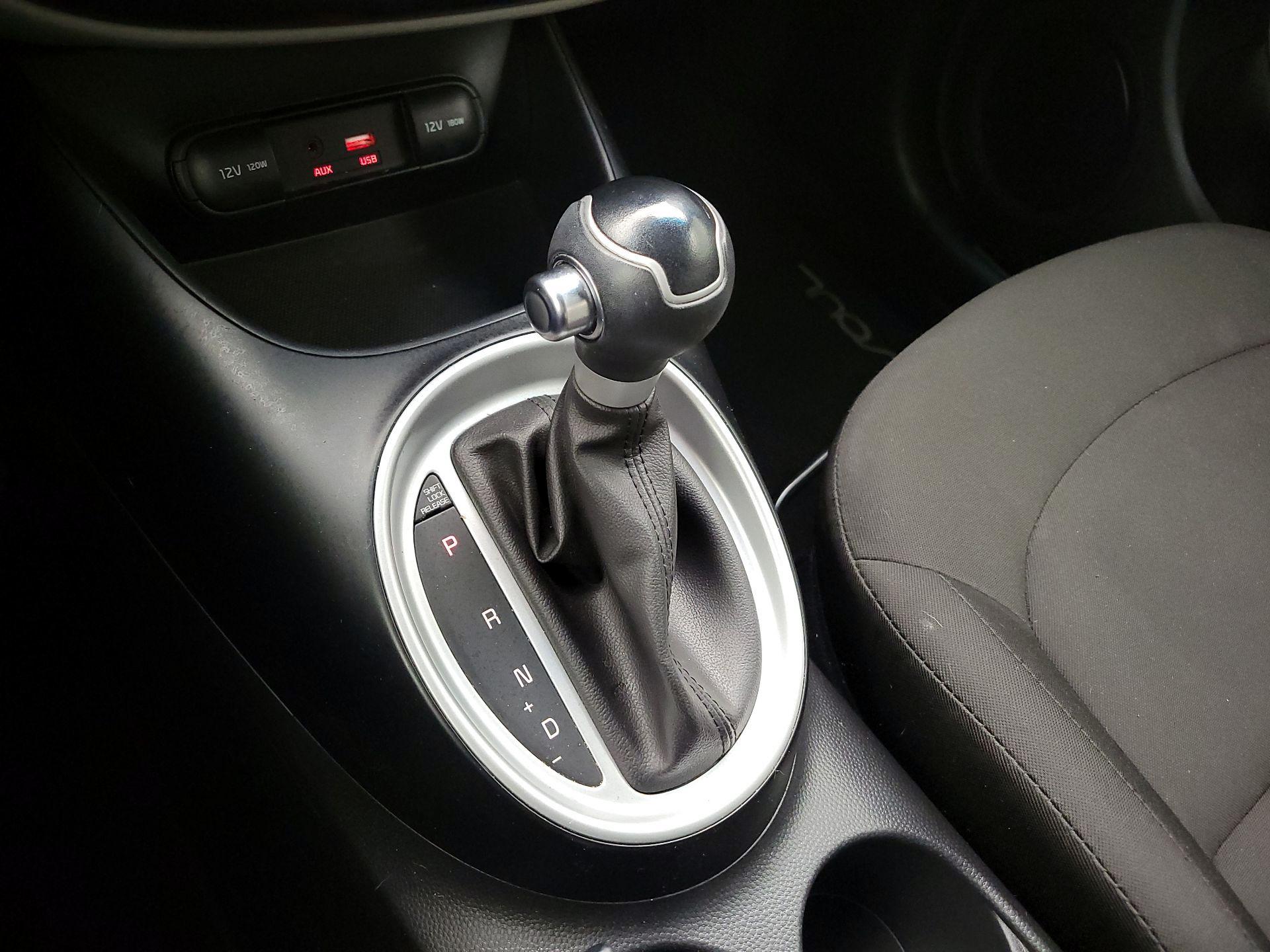 Thumbnail: 2017 Kia Soul - 16