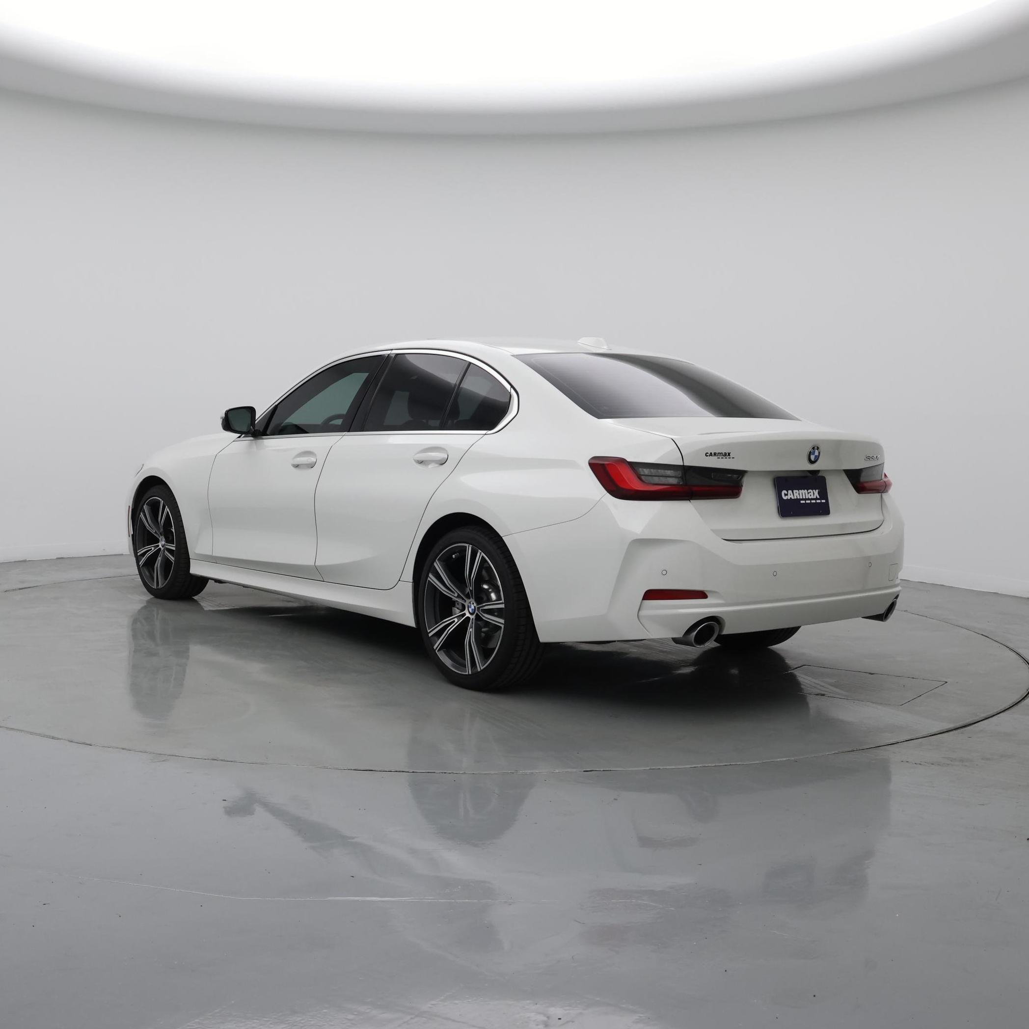 Thumbnail: 2024 BMW 3 Series - 2