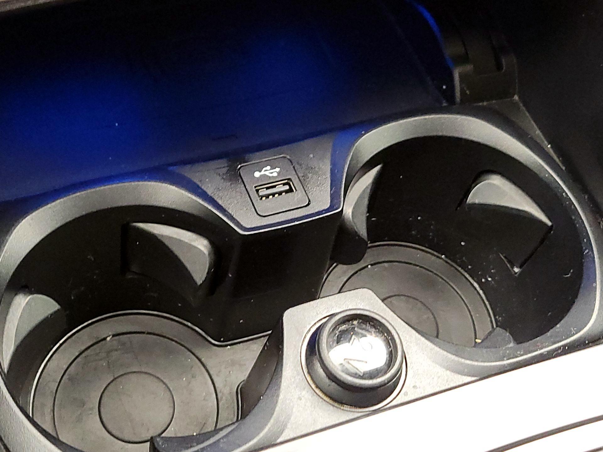 Thumbnail: 2024 BMW 3 Series - 19