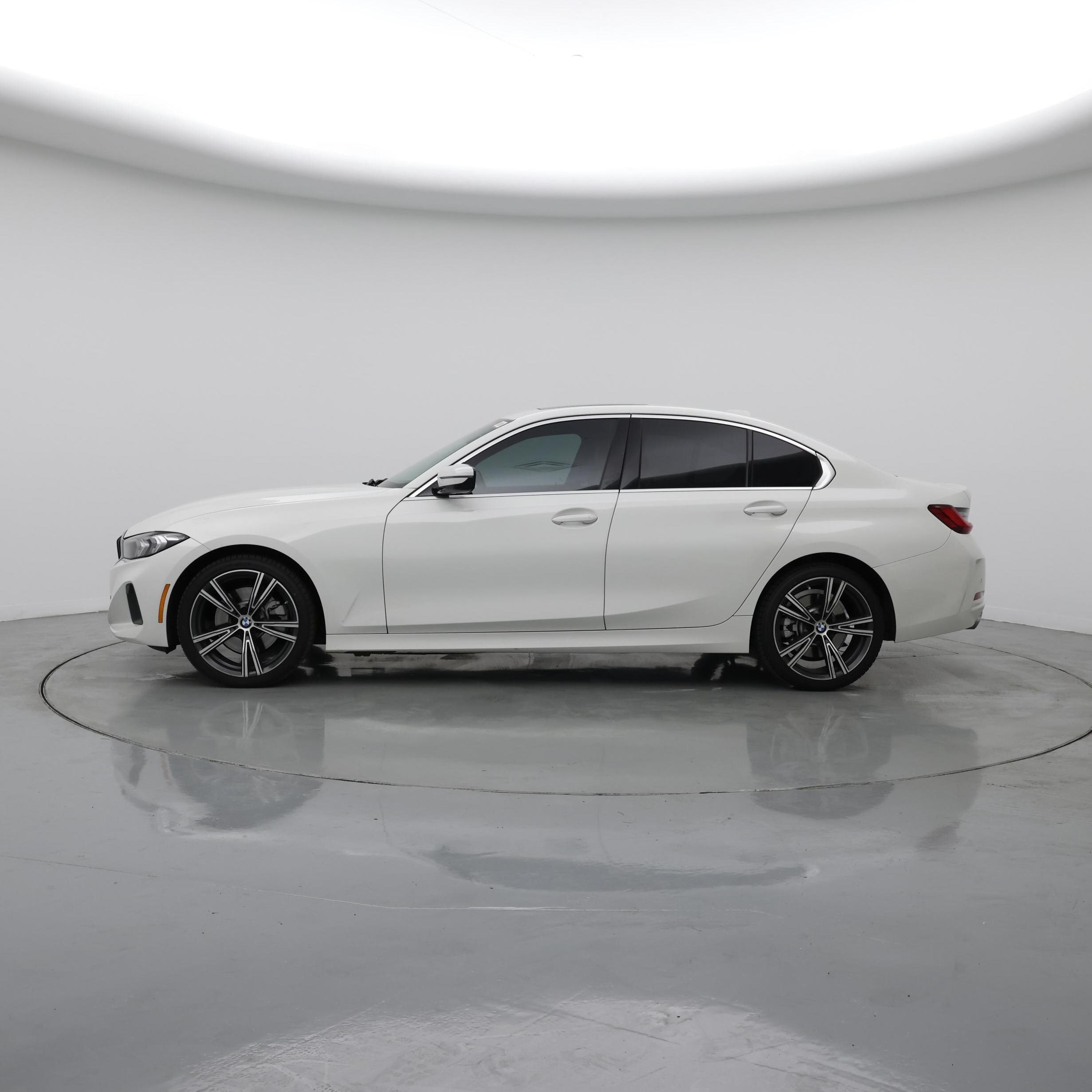 Thumbnail: 2024 BMW 3 Series - 3