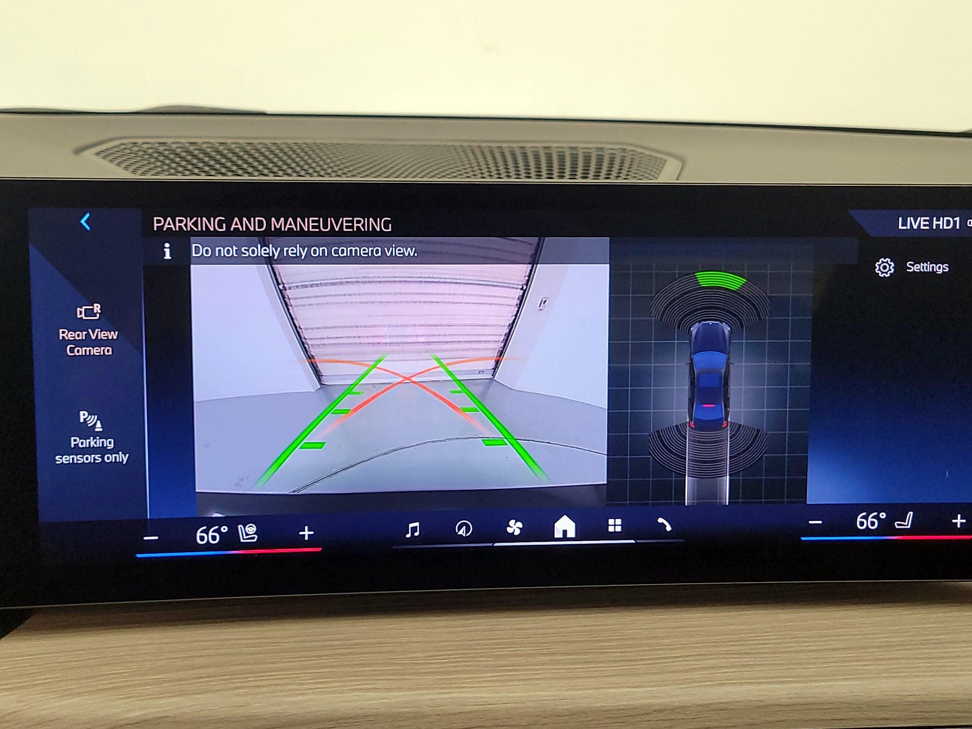 Thumbnail: 2025 BMW 3 Series - 15