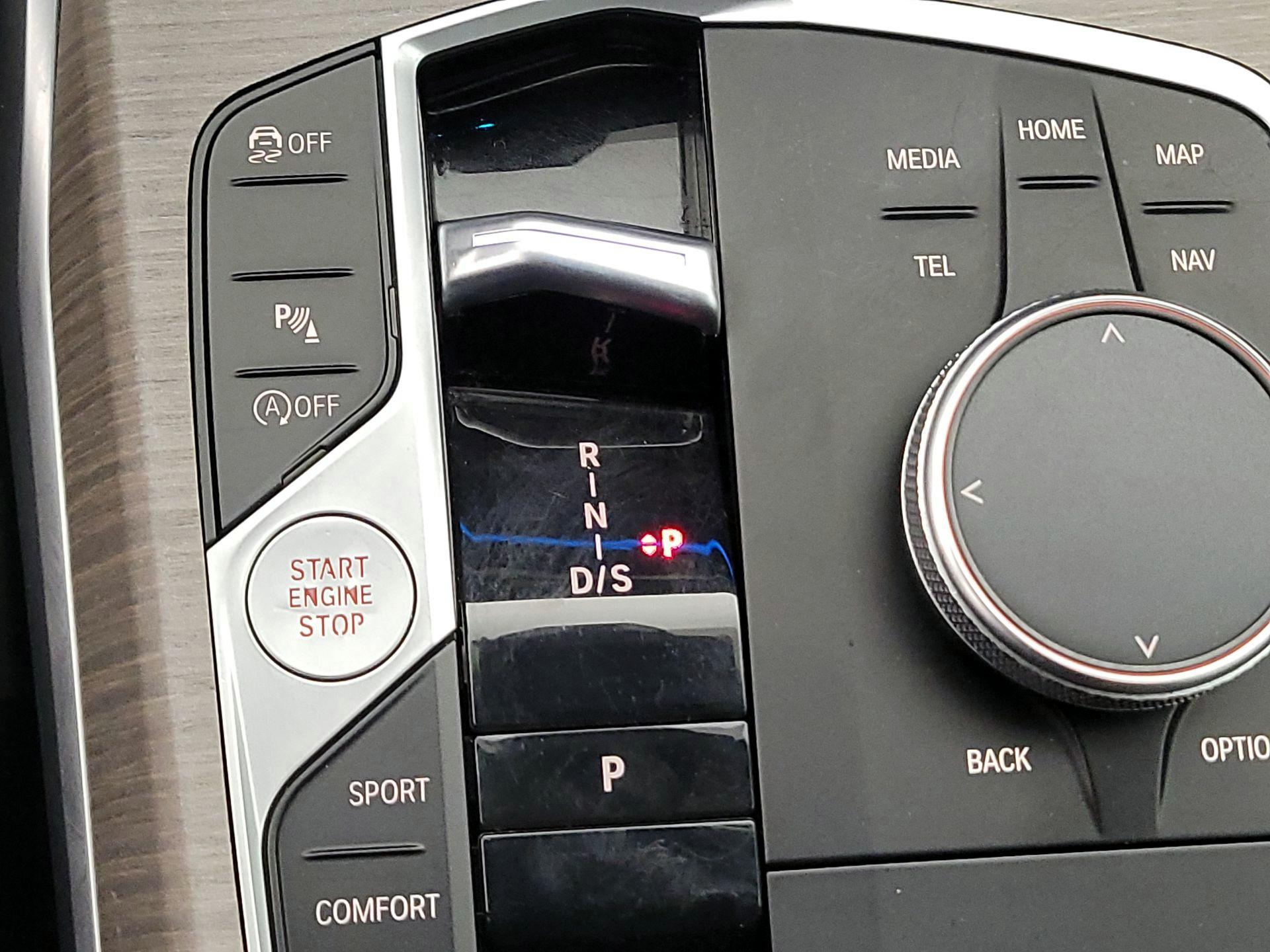 Thumbnail: 2025 BMW 3 Series - 18