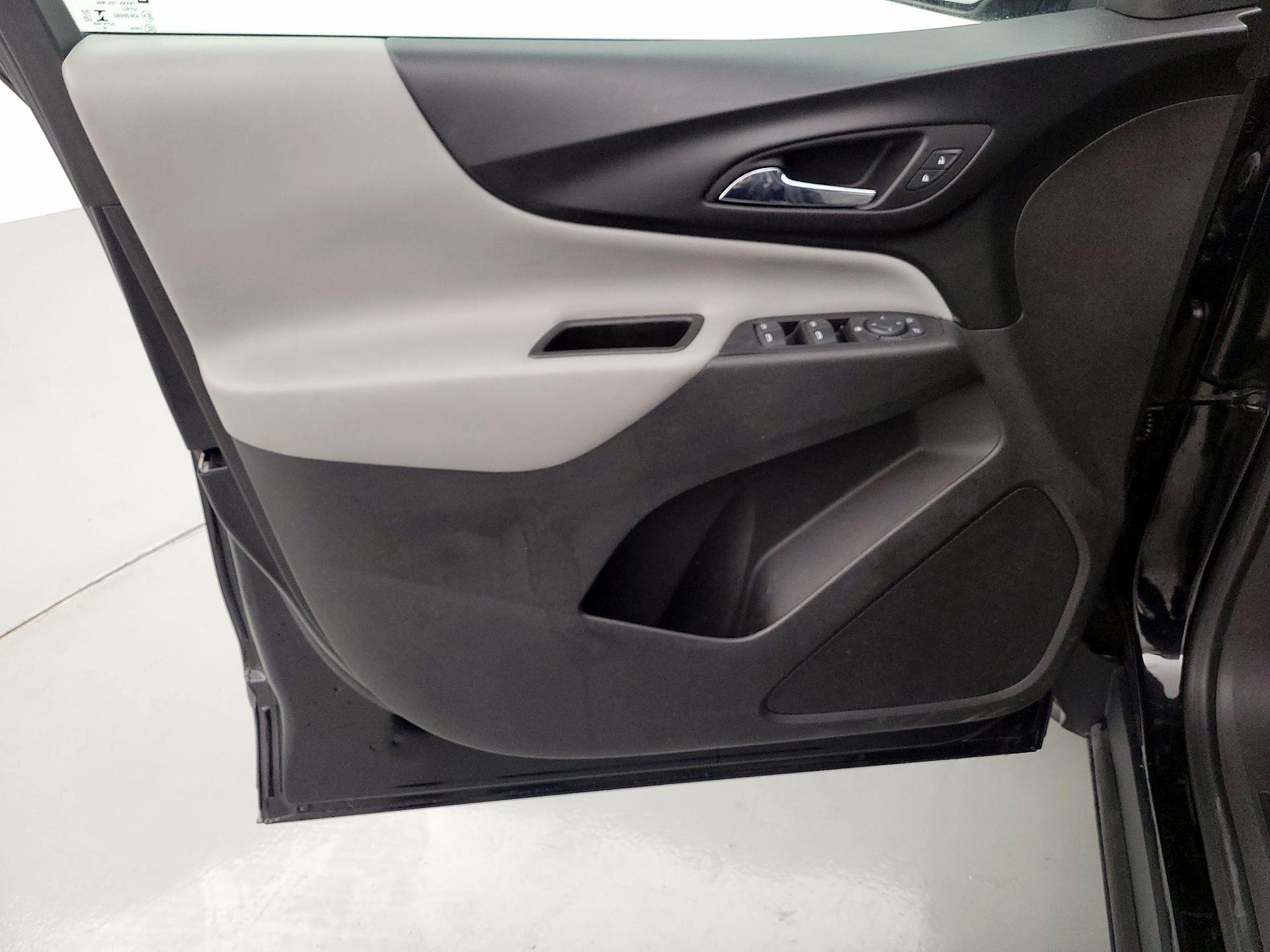 Thumbnail: 2019 Chevrolet Equinox - 12