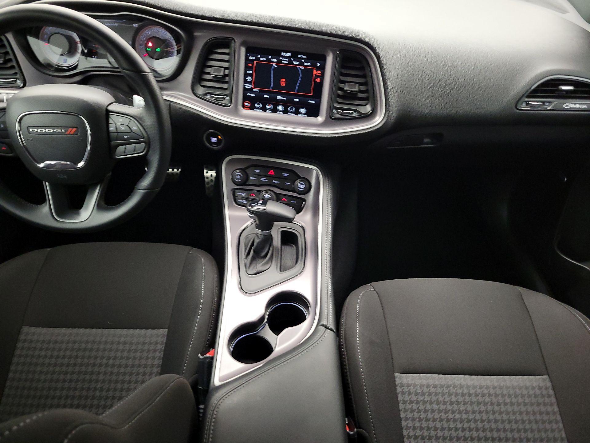 Thumbnail: 2022 Dodge Challenger - 9
